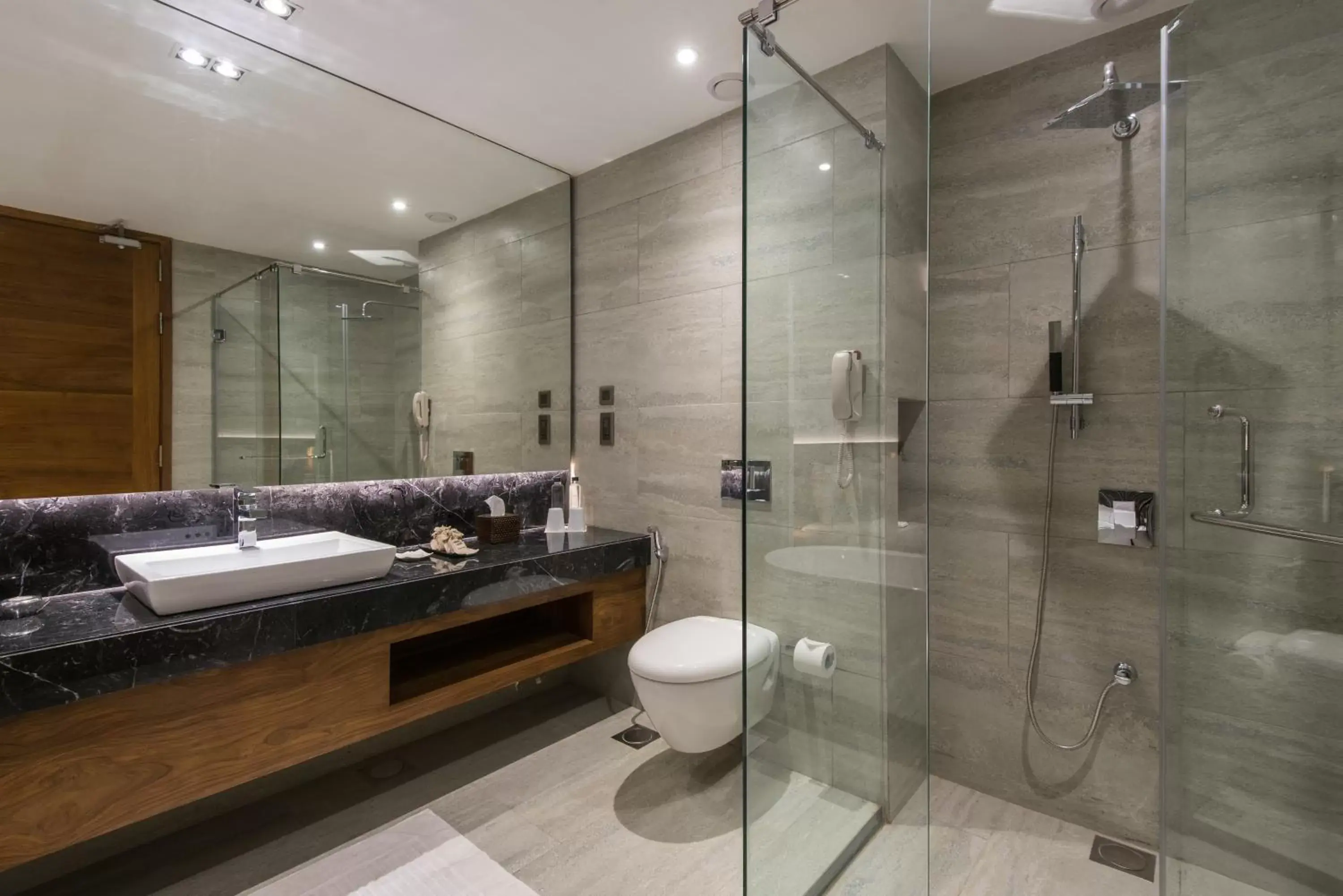 Shower, Bathroom in Jetwing Colombo Seven