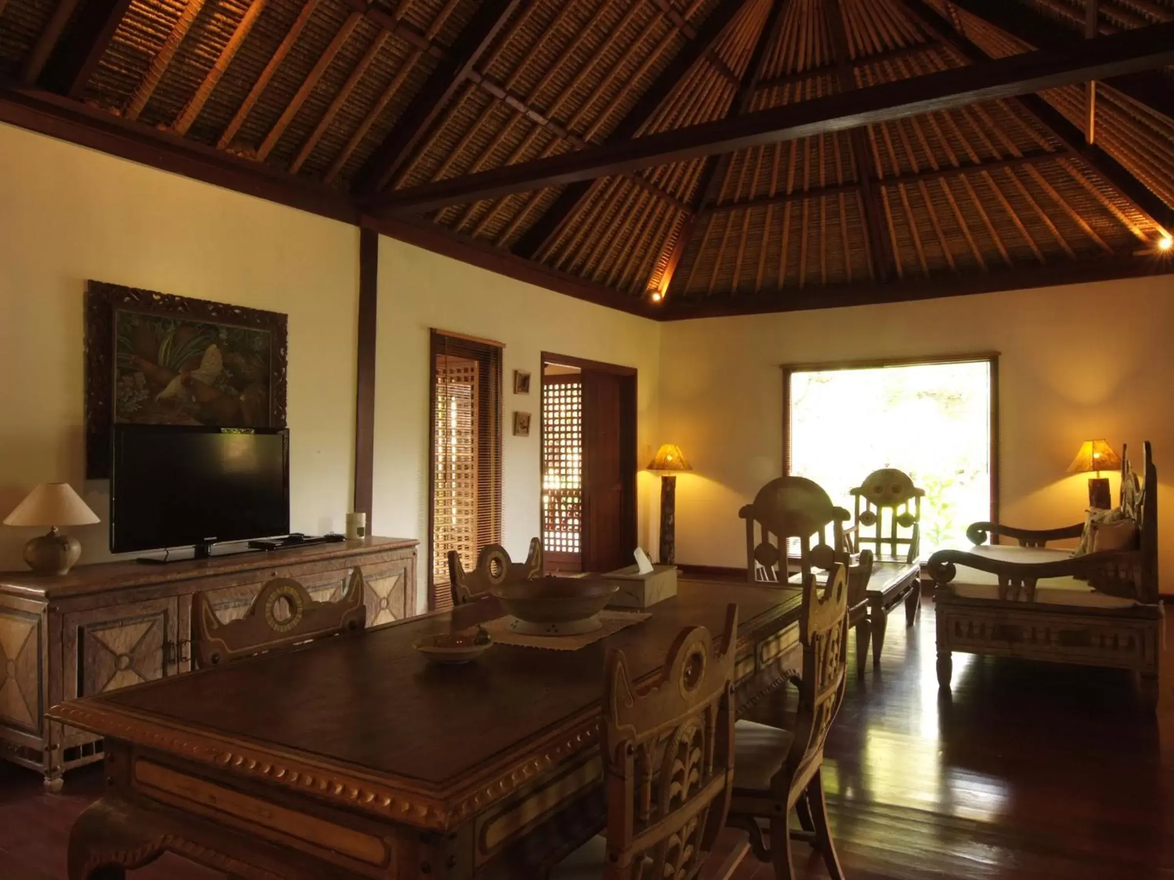 Dining area in The Menjangan by LifestyleRetreats