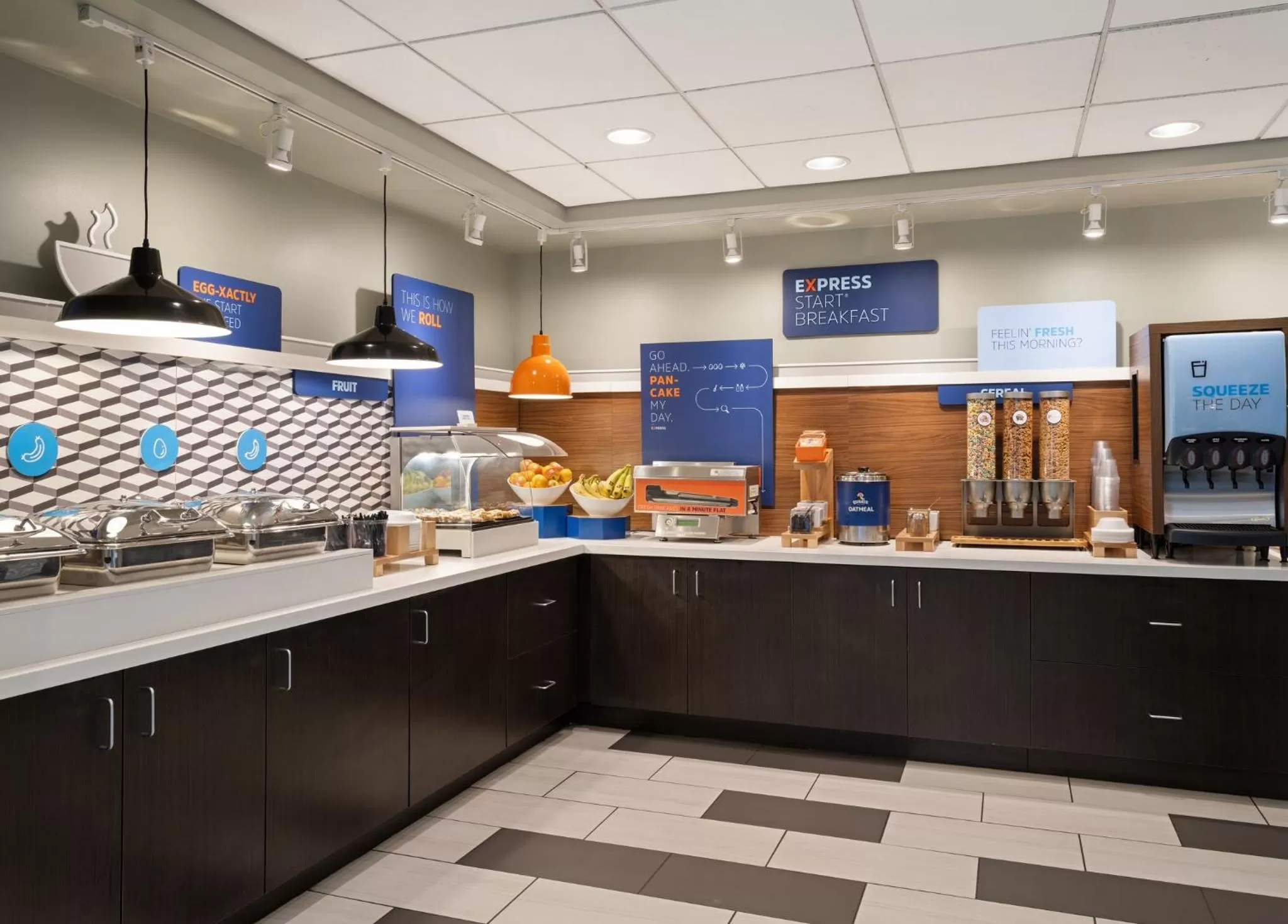 Breakfast in Holiday Inn Express Indianapolis Airport by IHG