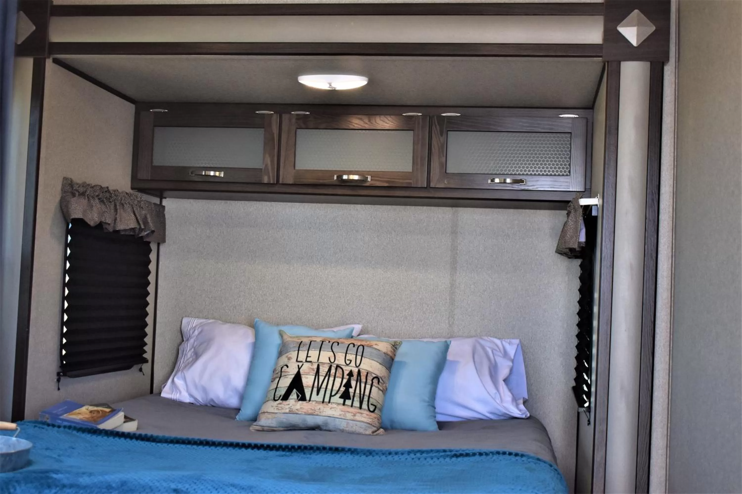 Bedroom, Bed in Grand Canyon RV Glamping