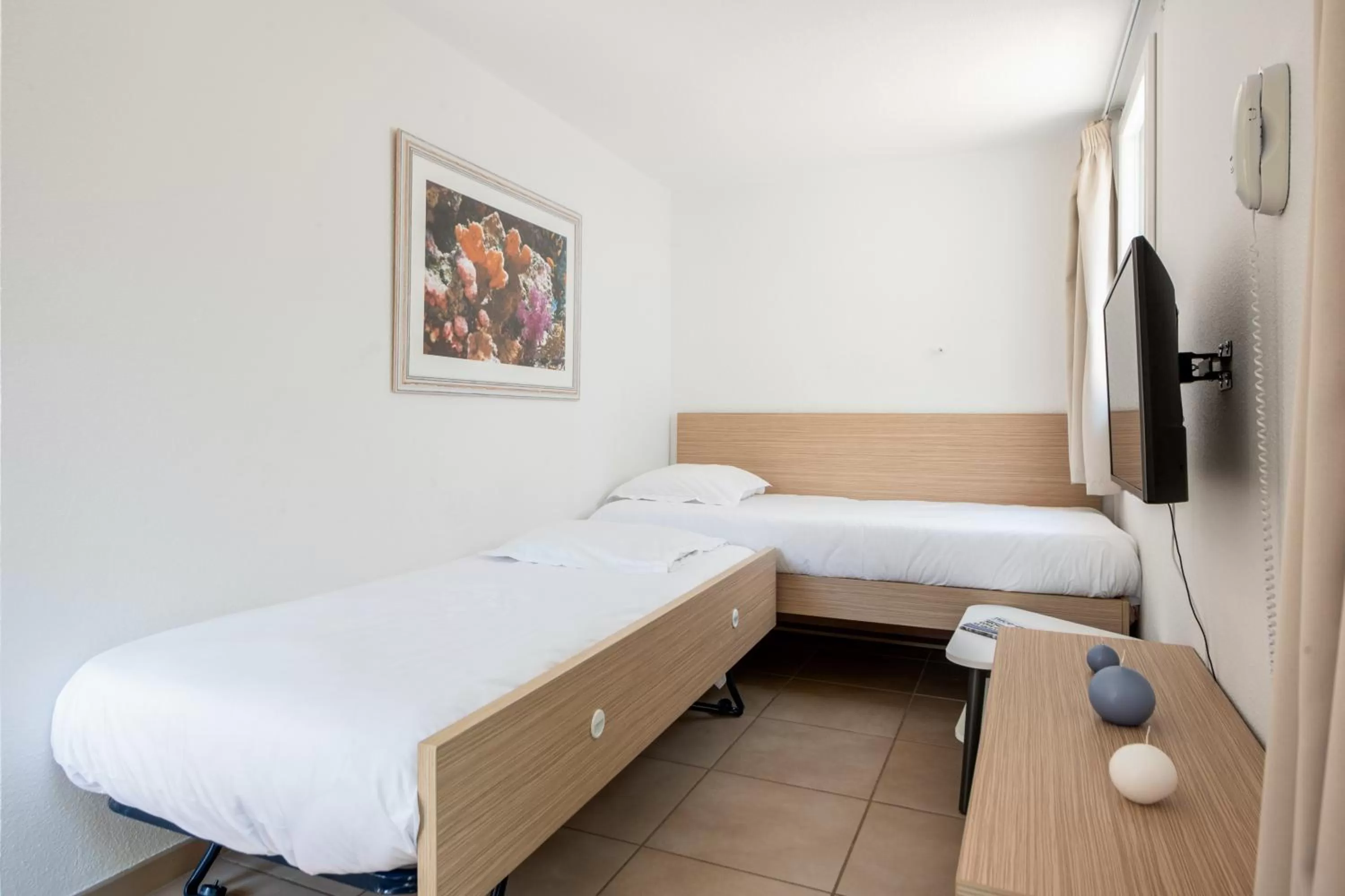 Bed in Comfort Aparthotel Mandelieu la Napoule Village