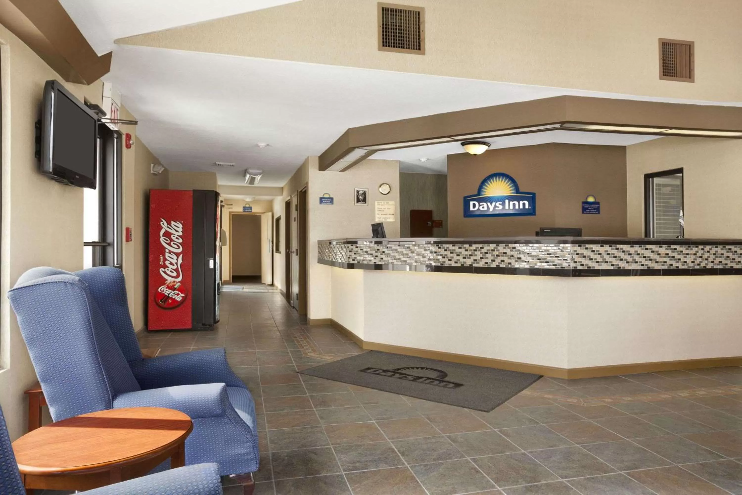 Lobby or reception in Days Inn by Wyndham Middletown