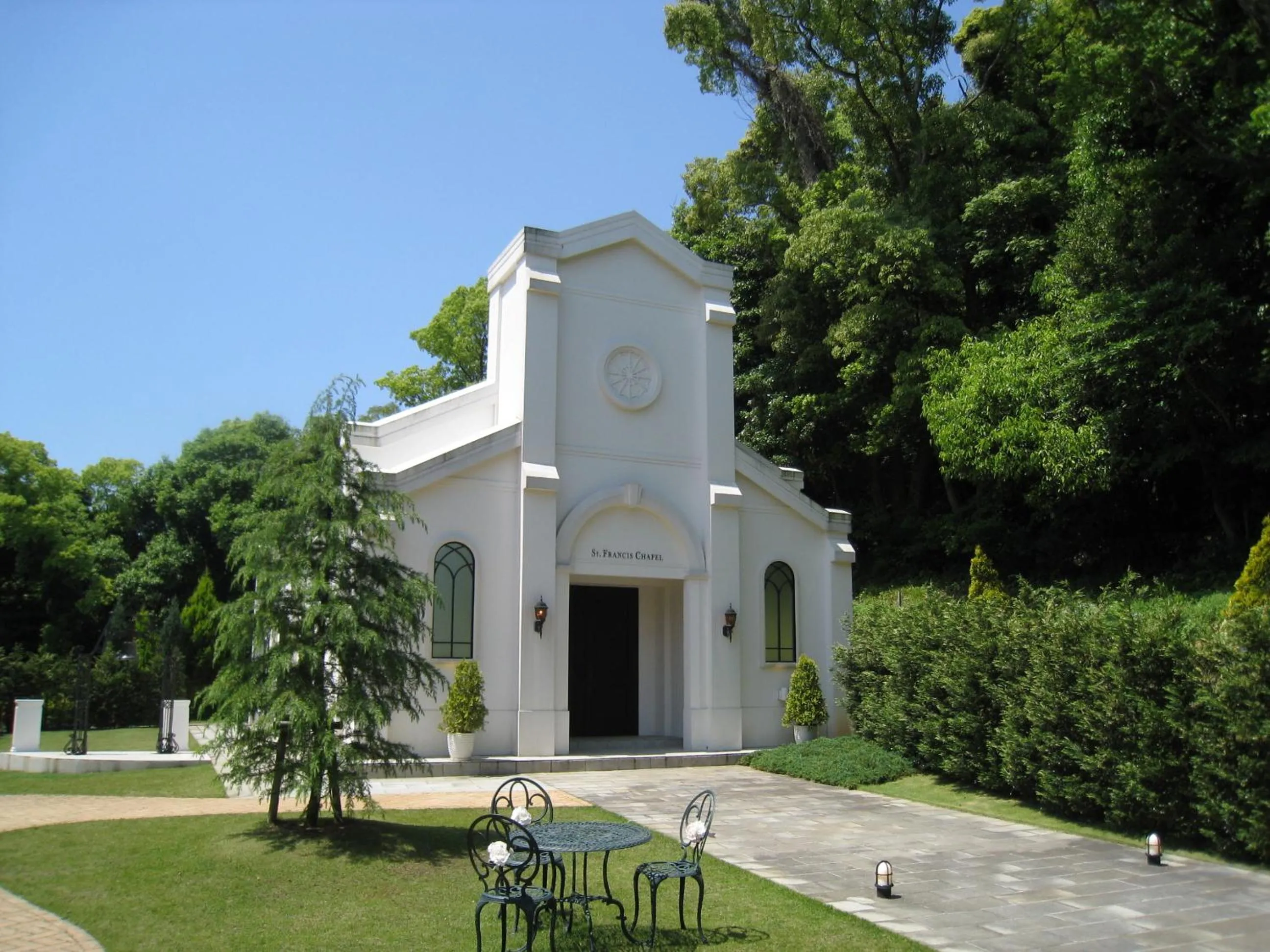 Garden in Luke Plaza Hotel