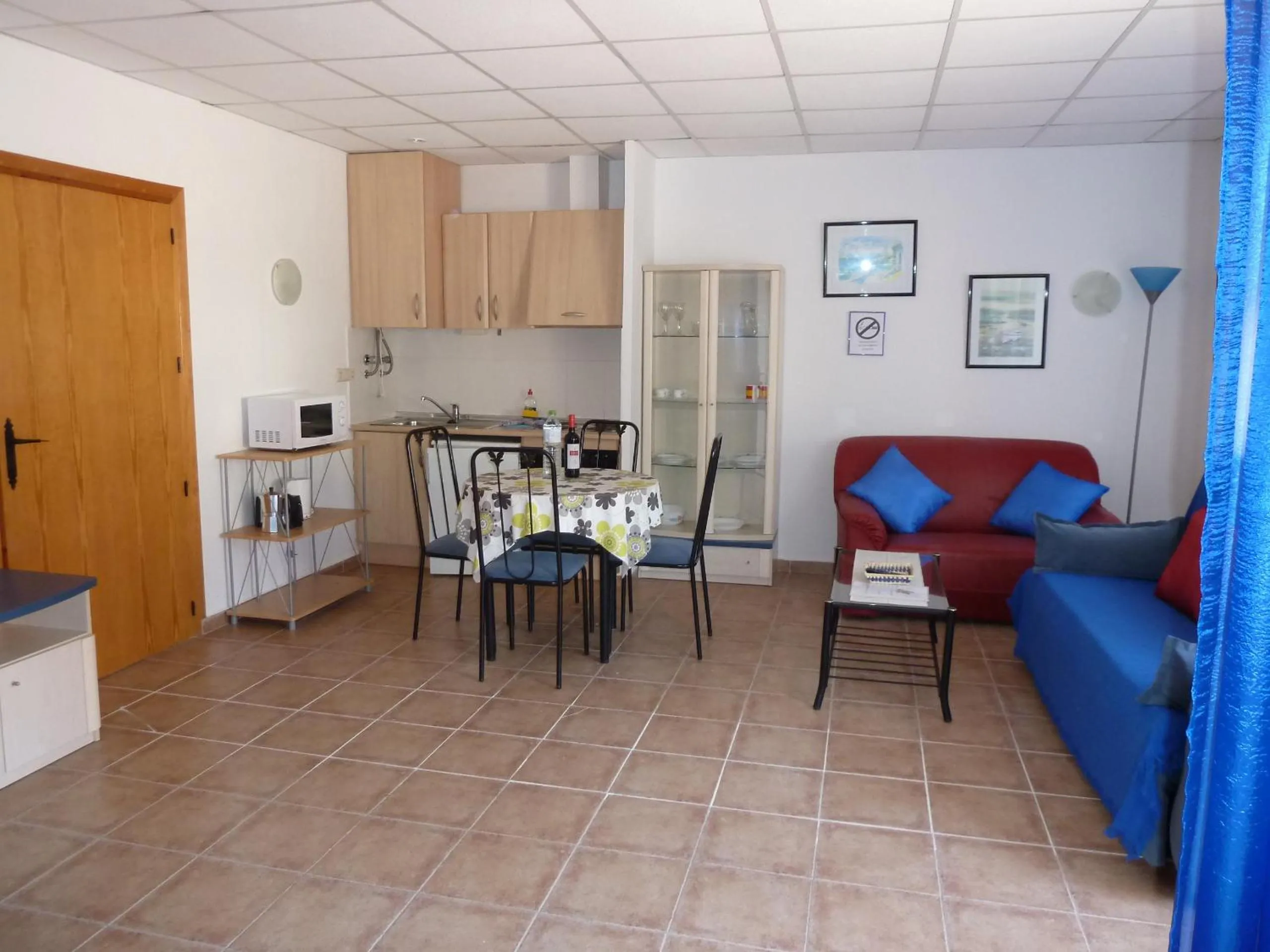 Photo of the whole room in Aparthotel Carrio Sol - Monty´s