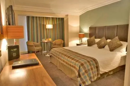 Double or Twin Room in Greenhills Hotel Limerick