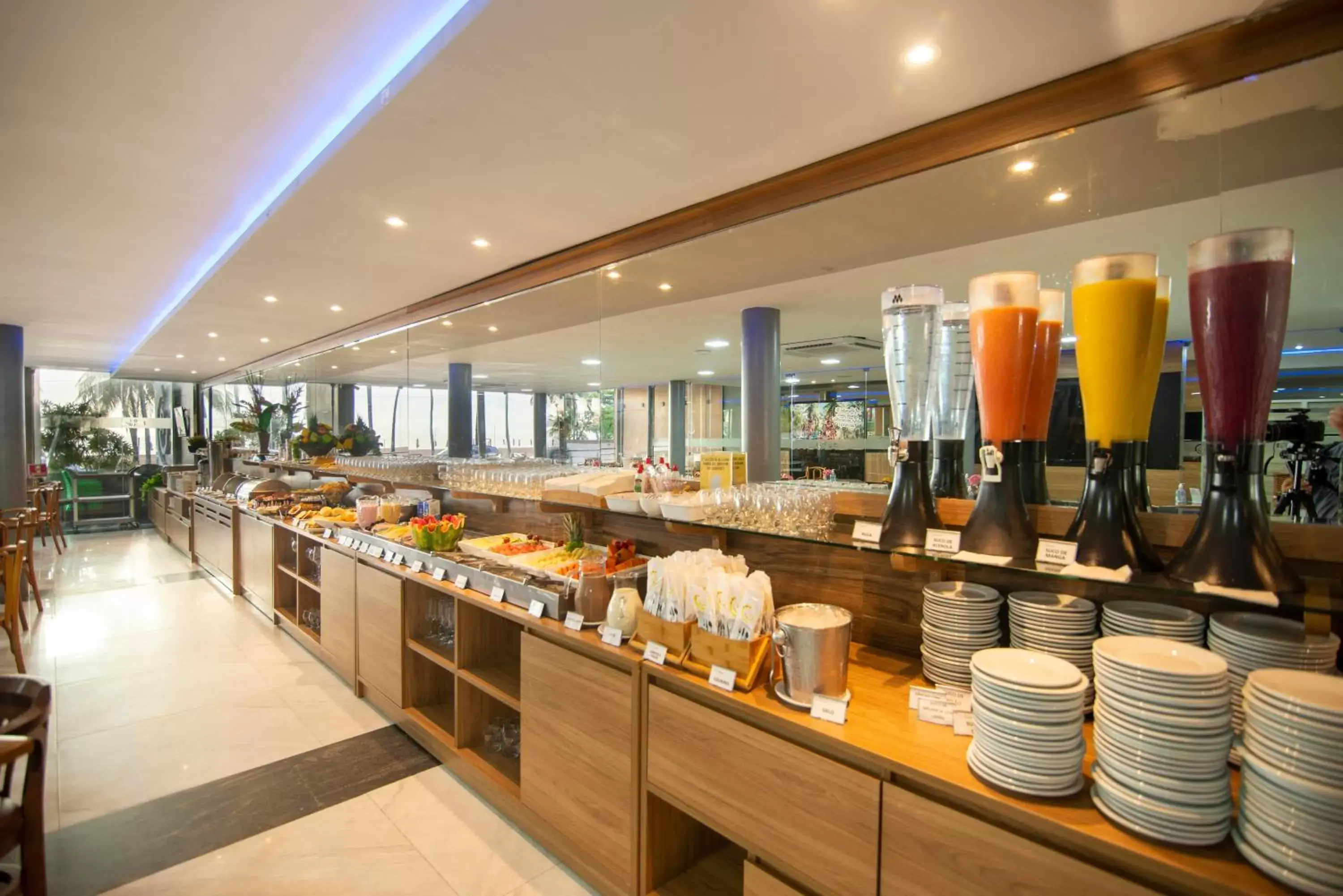 Restaurant/Places to Eat in Netuanah Praia Hotel