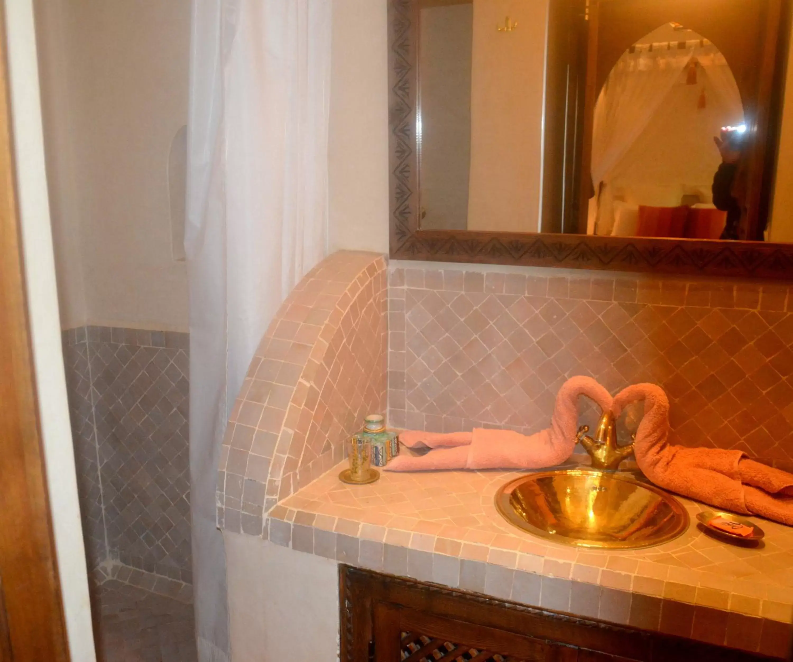 Staff, Bathroom in Riad Ghali Hotel & SPA