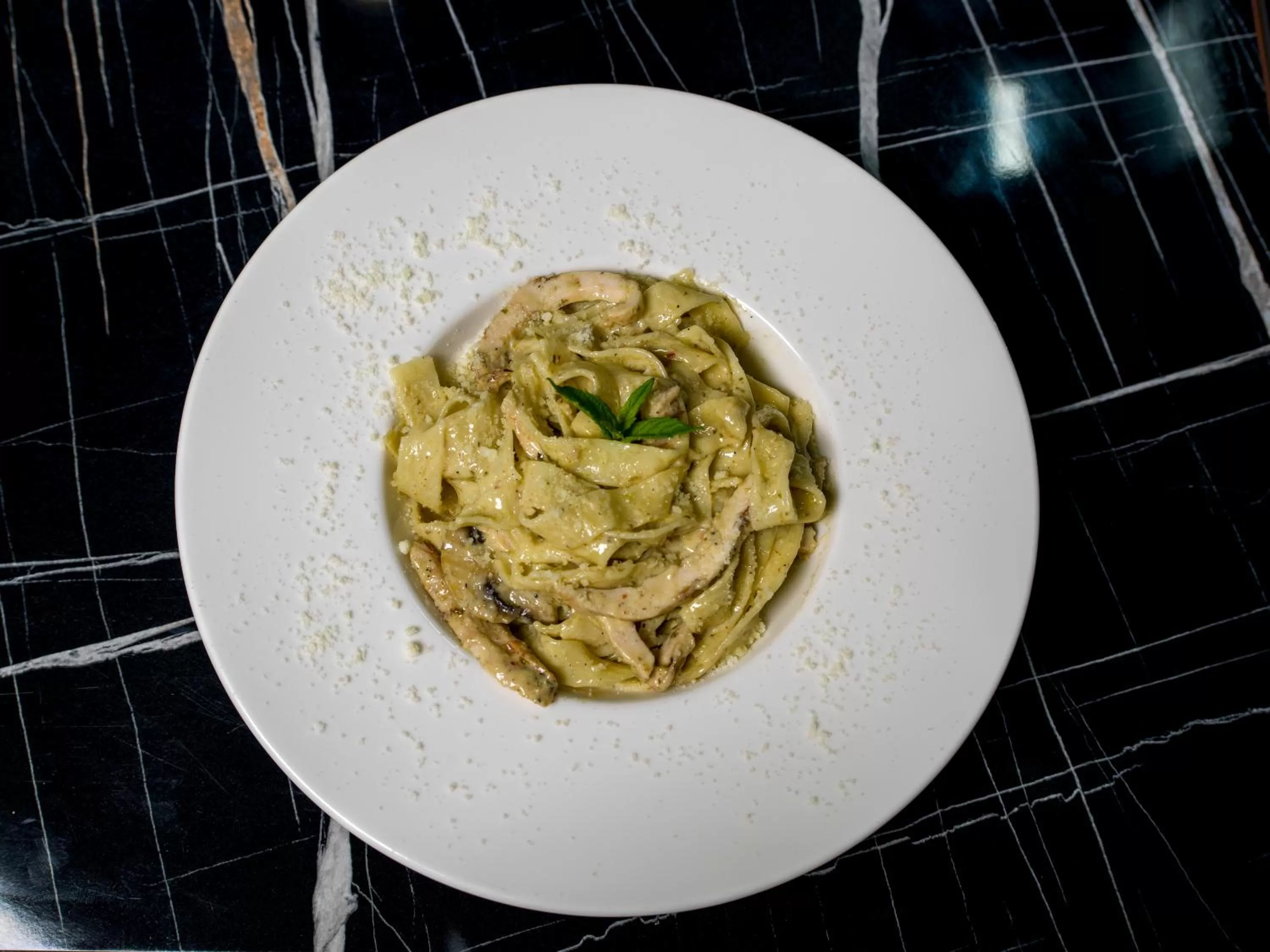 Restaurant/places to eat in MENALO HOTEL PREMIUM ISTANBUL AIRPORT