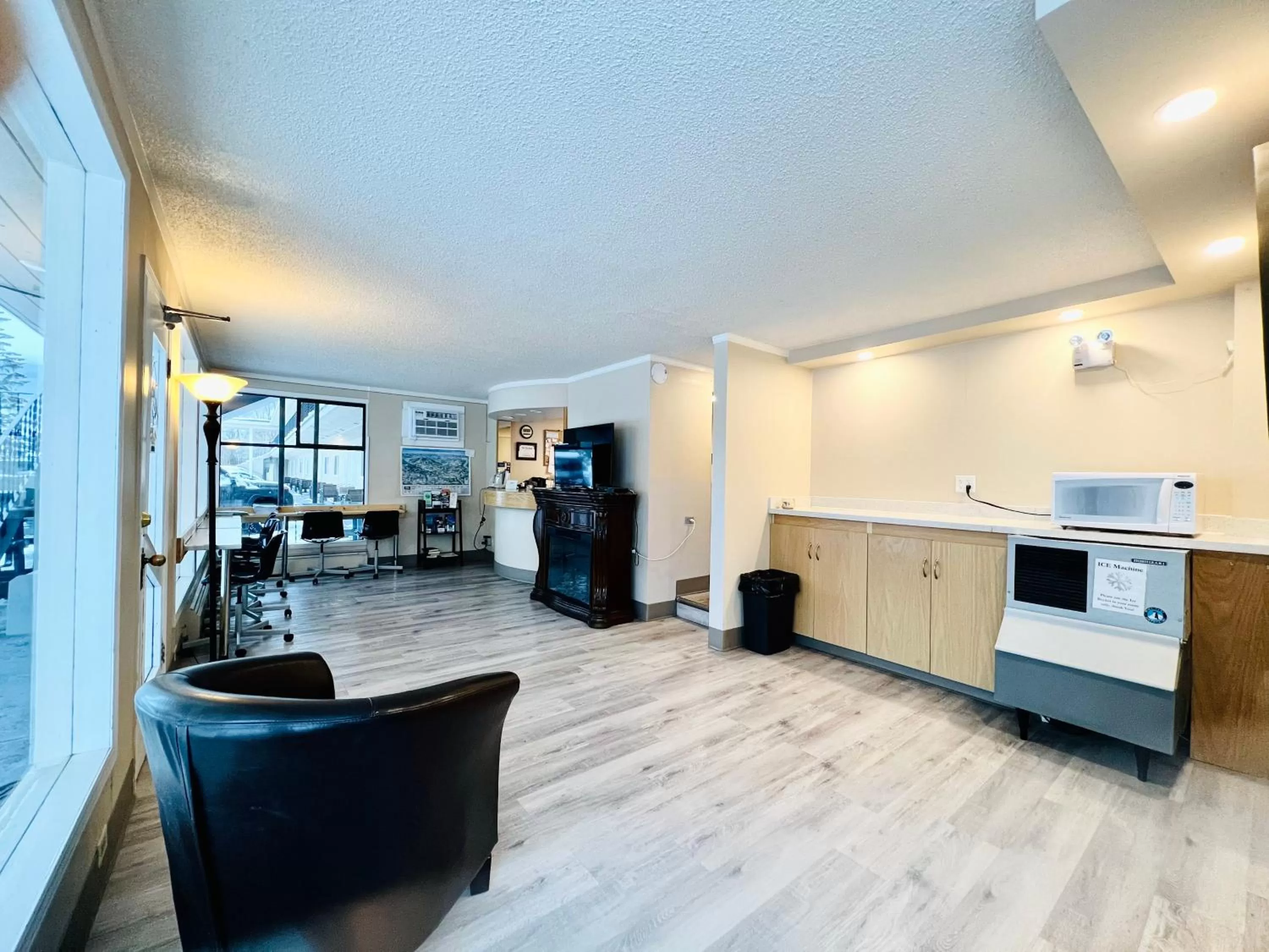 Lobby or reception in Villa Motel