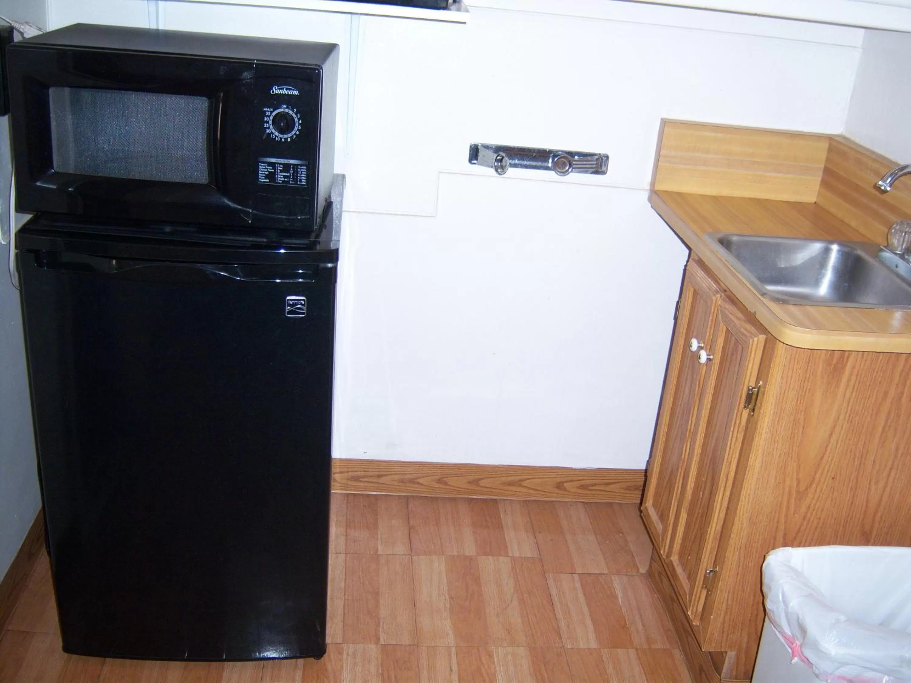 Coffee/tea facilities in Shasta Dam Motel