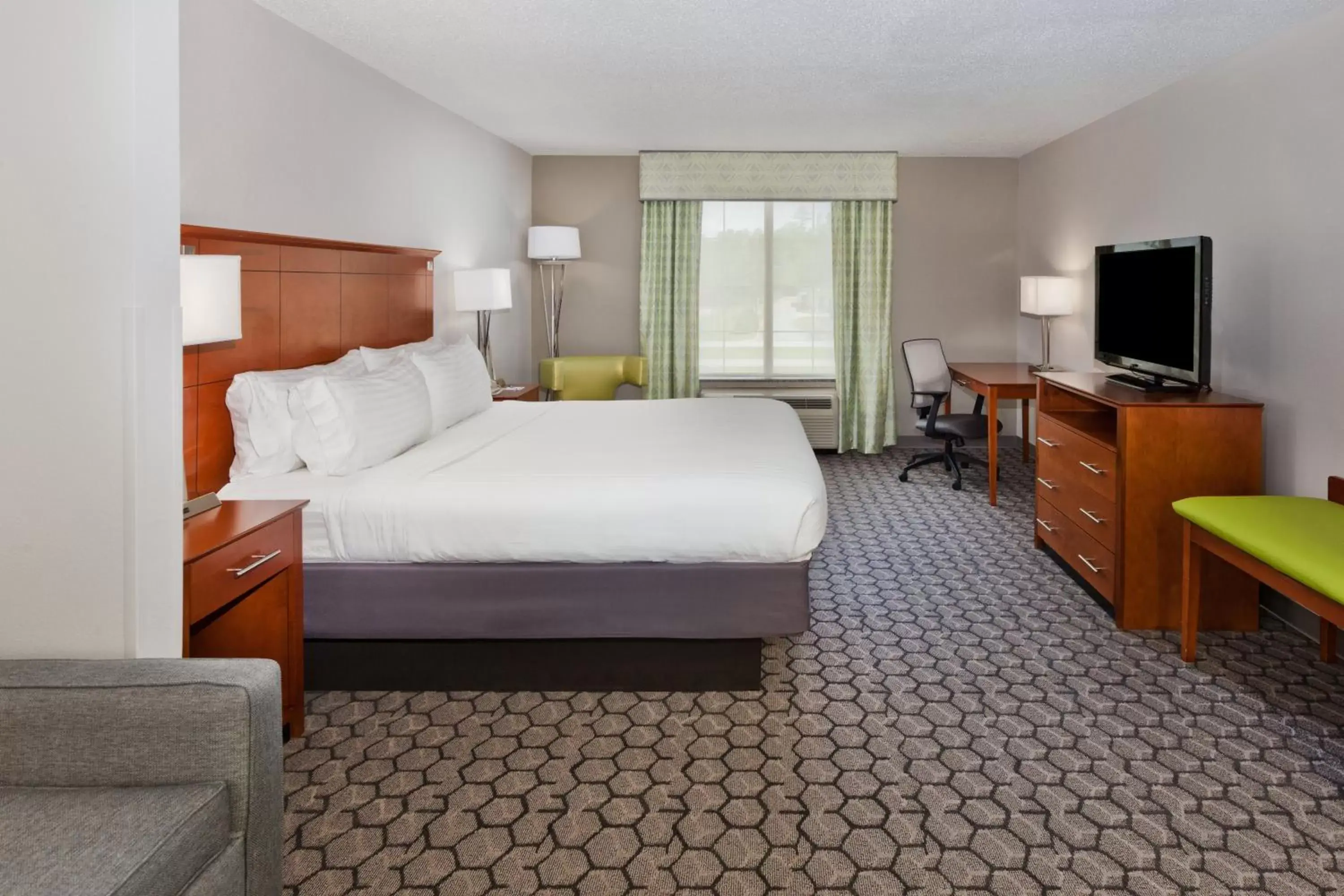 Photo of the whole room in Holiday Inn Express Phenix City-Fort Benning, an IHG Hotel