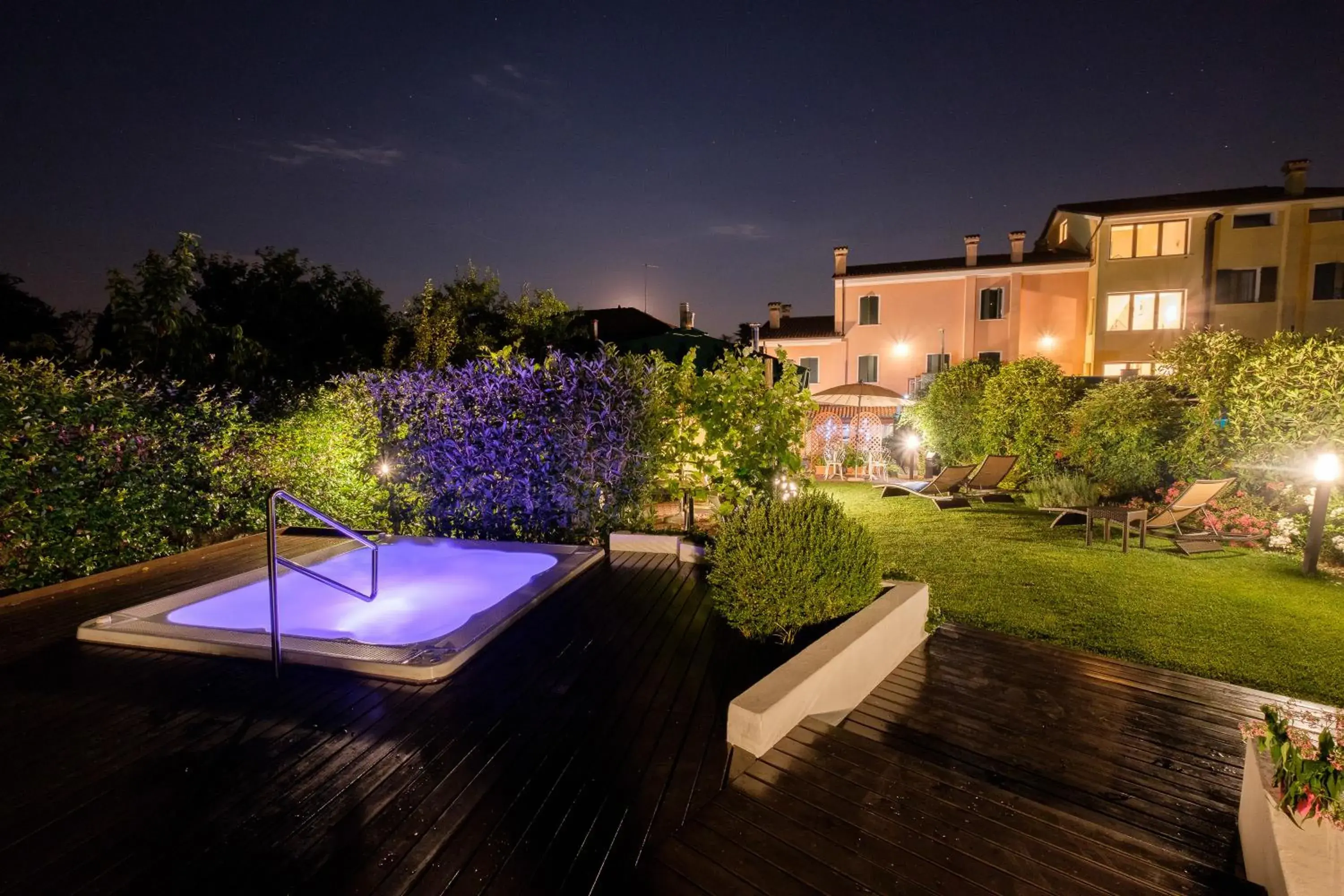 Garden, Swimming Pool in Wine Hotel San Giacomo Activity & Wellness