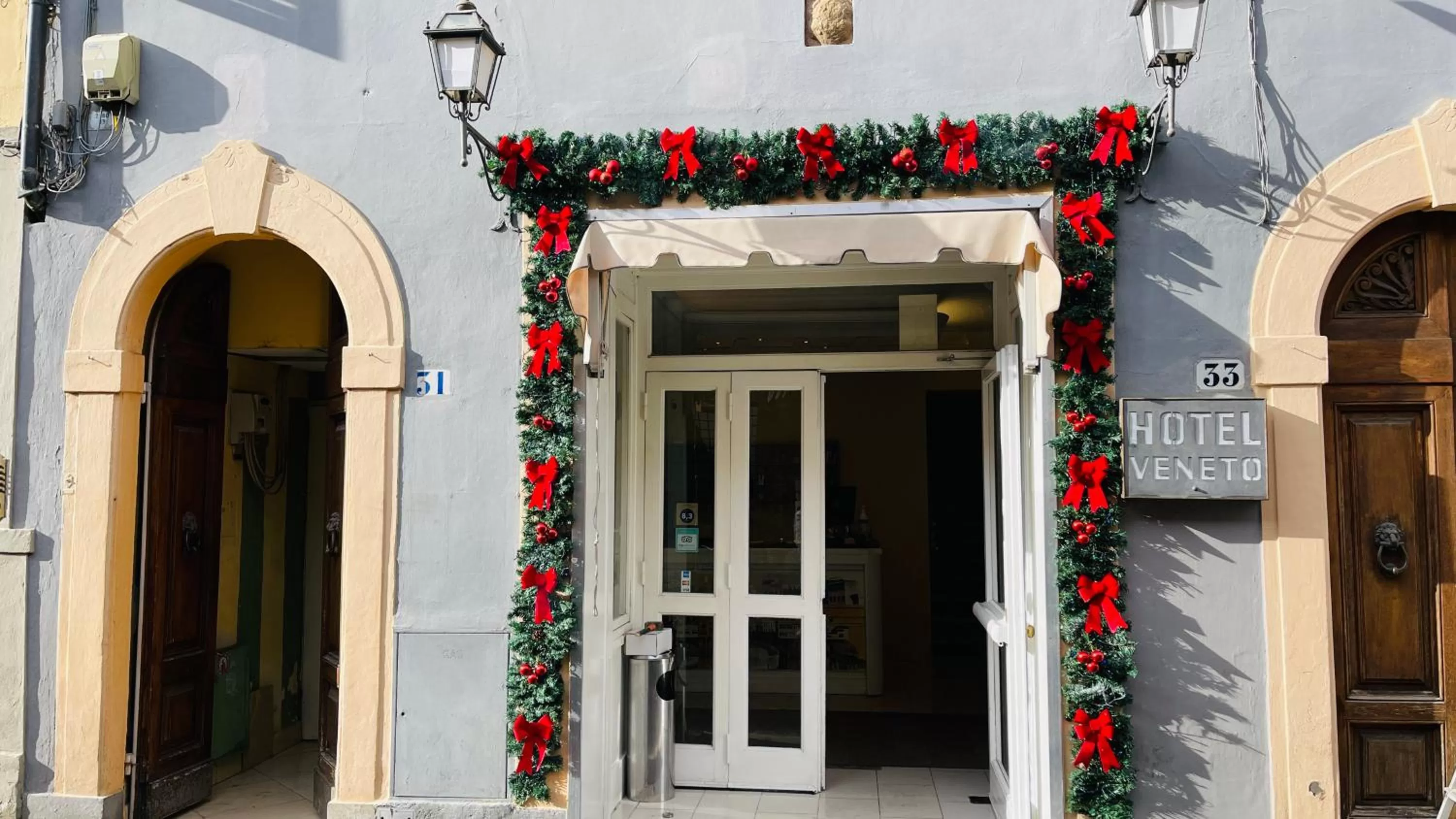 Facade/entrance in HOTEL VENETO con accesso ZTL