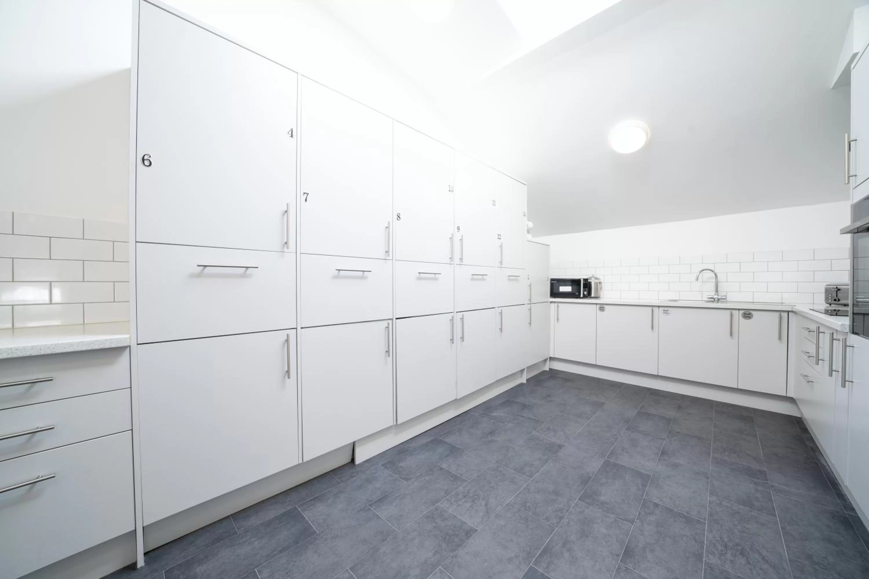 The Veteran Hotel & Bar