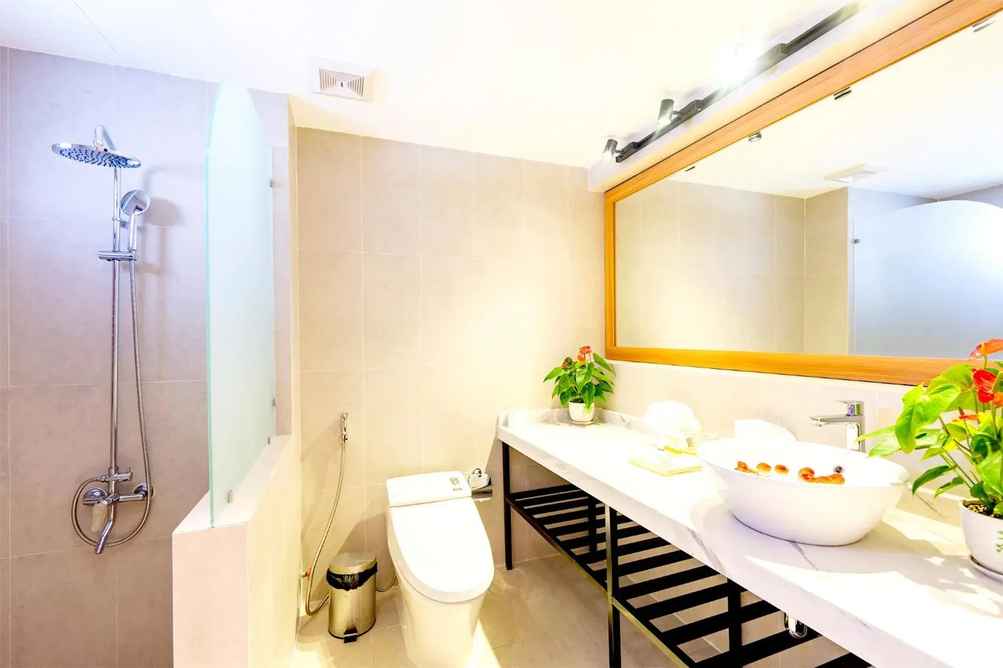 Toilet, Bathroom in Mercury Phu Quoc Resort & Villas