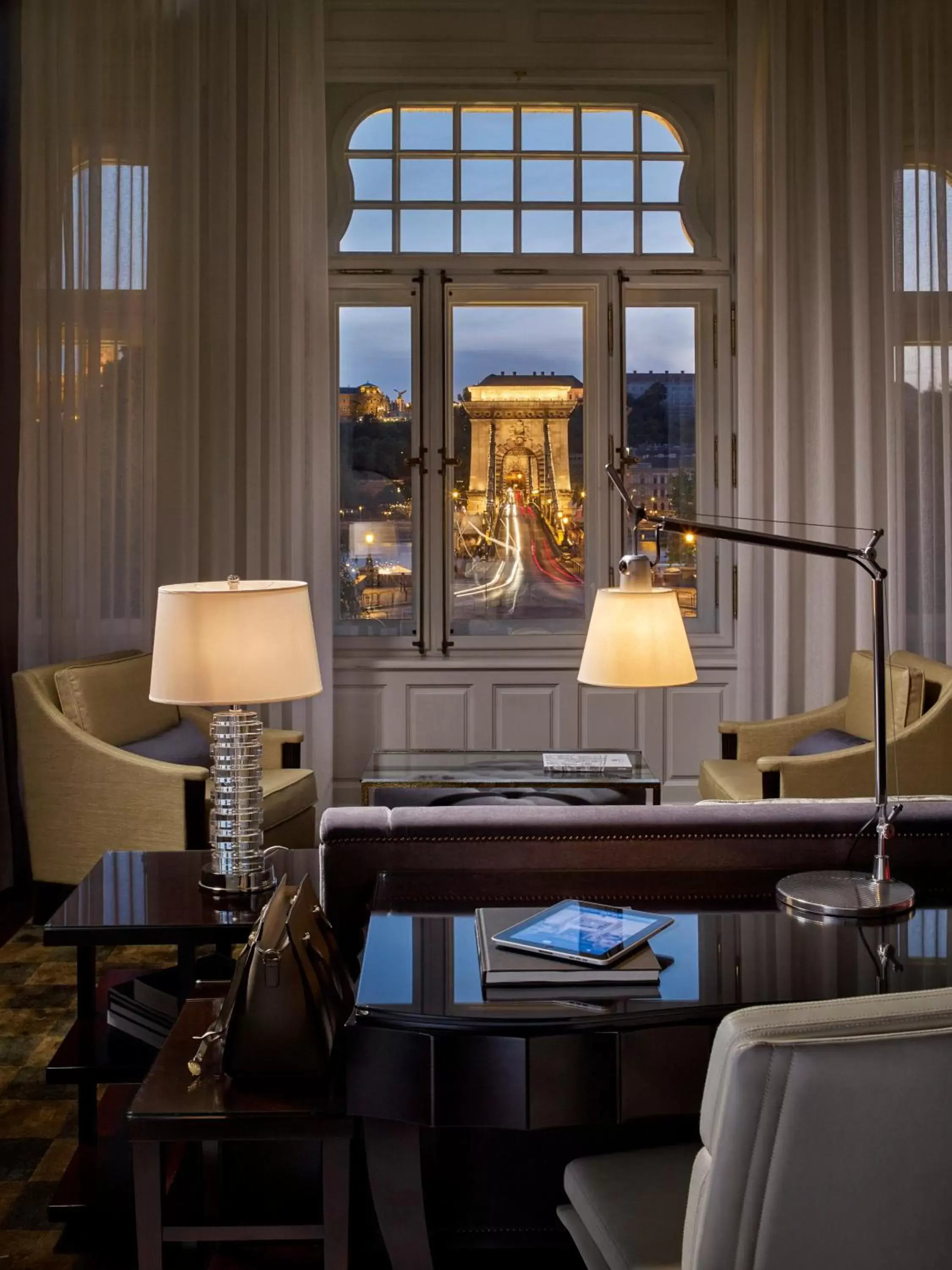 River view, Restaurant/Places to Eat in Four Seasons Hotel Gresham Palace Budapest