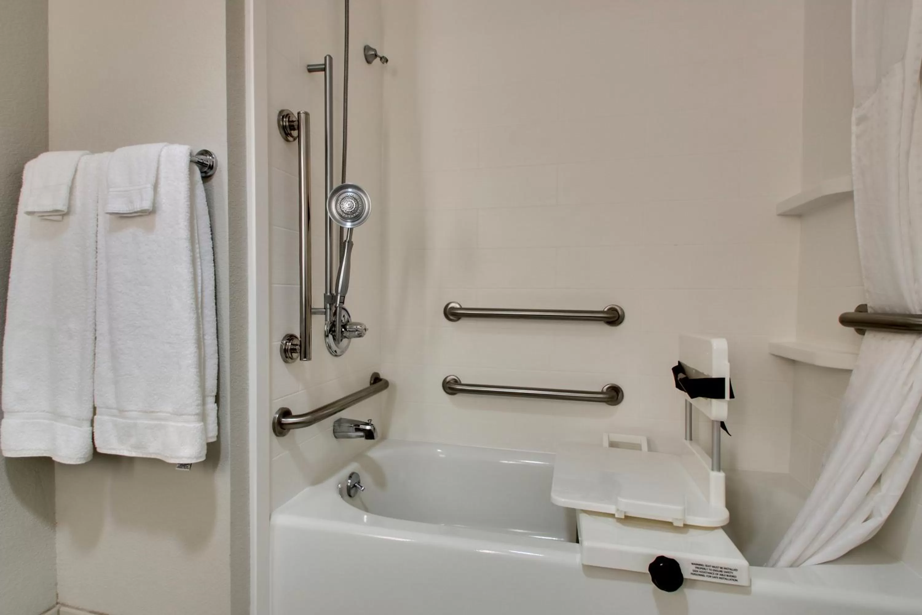 Holiday Inn Express Hotel & Suites Cedar Rapids I-380 at 33rd Avenue by IHG