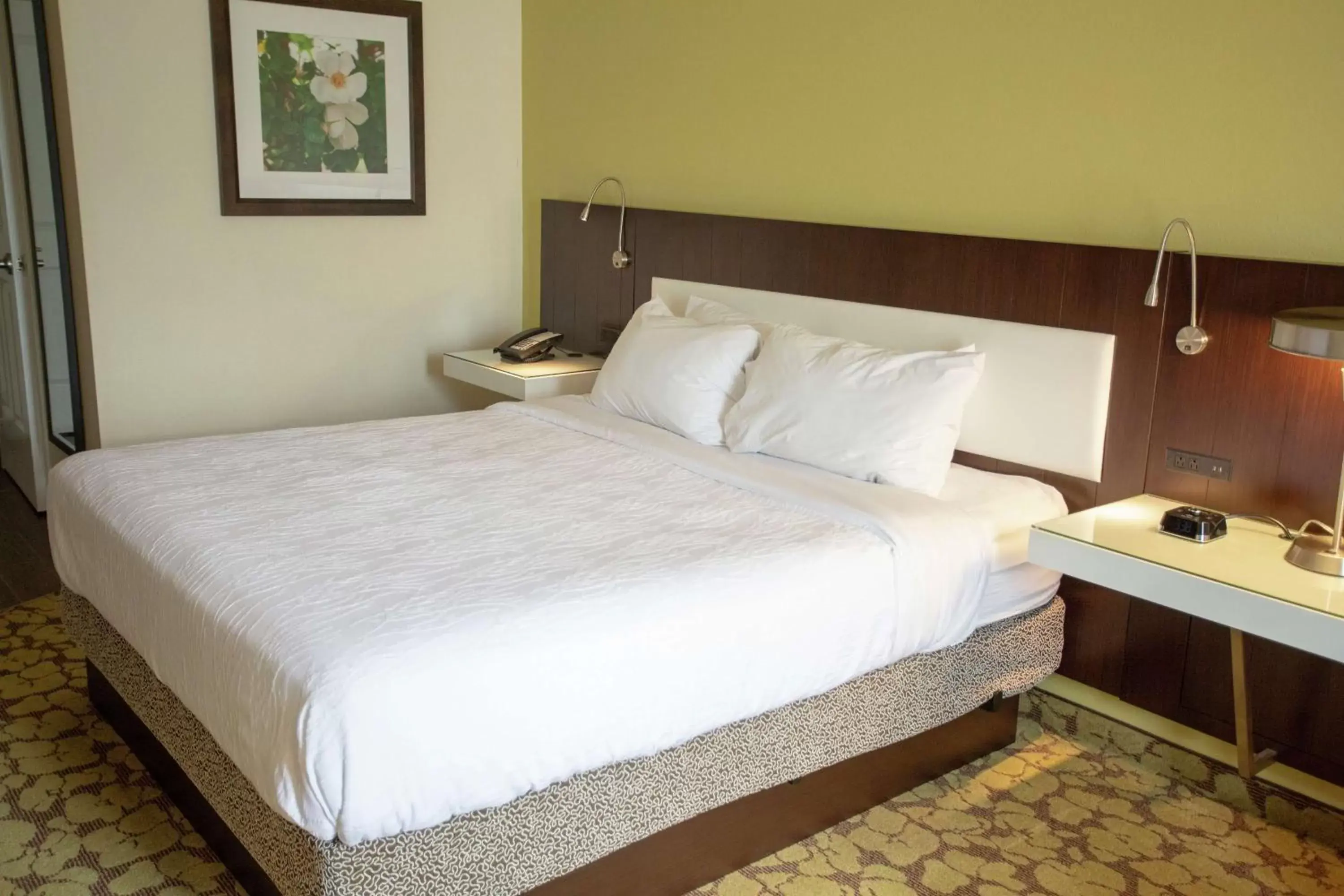 Bed in Hilton Garden Inn Temple Medical Center