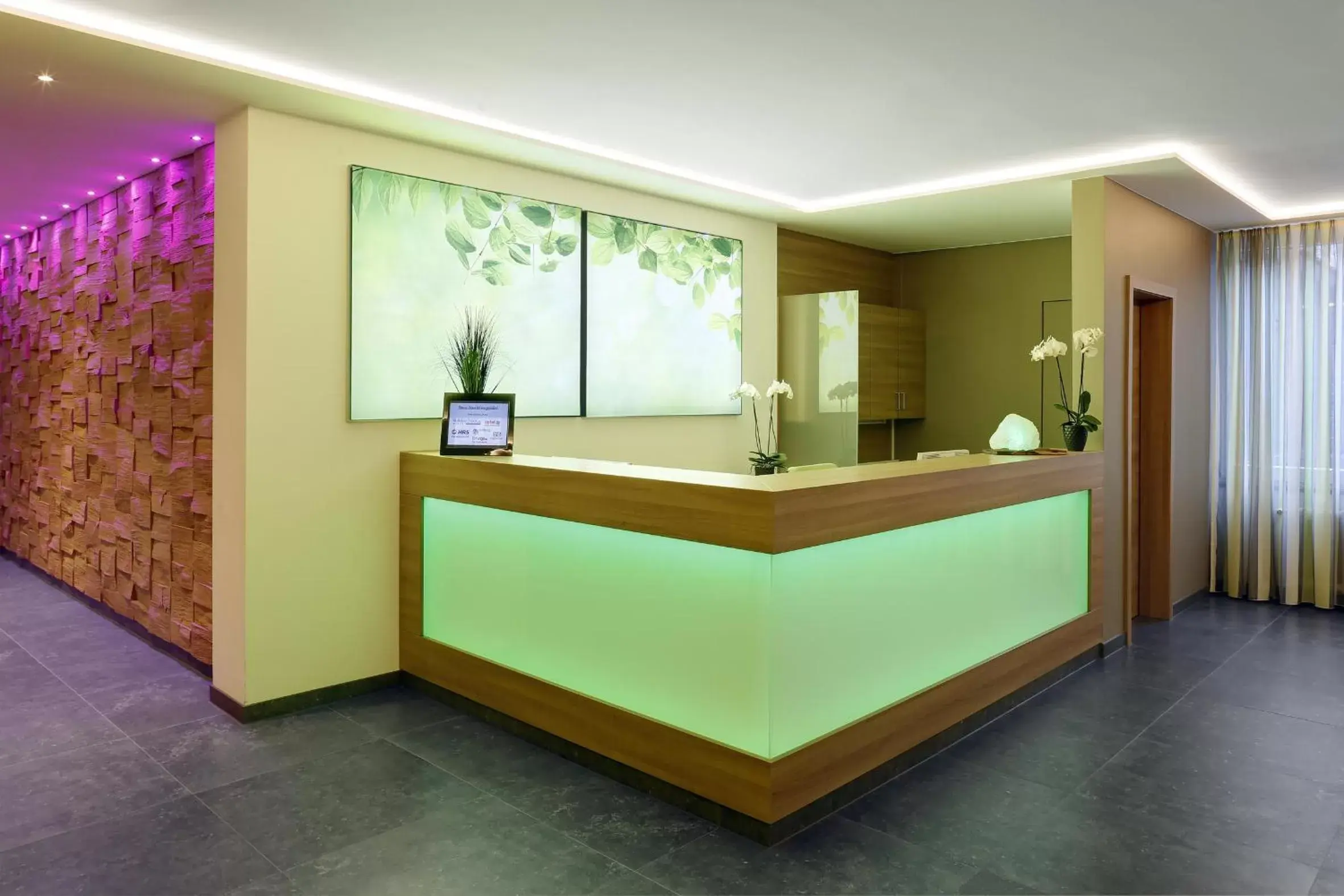 Spa and wellness centre/facilities, Lobby/Reception in Parkhotel CUP VITALIS