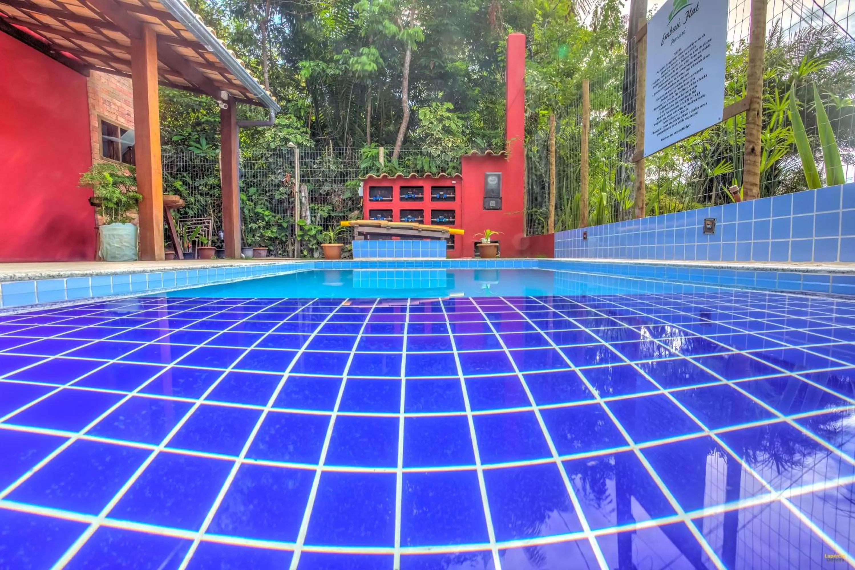 Swimming pool in i9 Embaú Flats & Suites