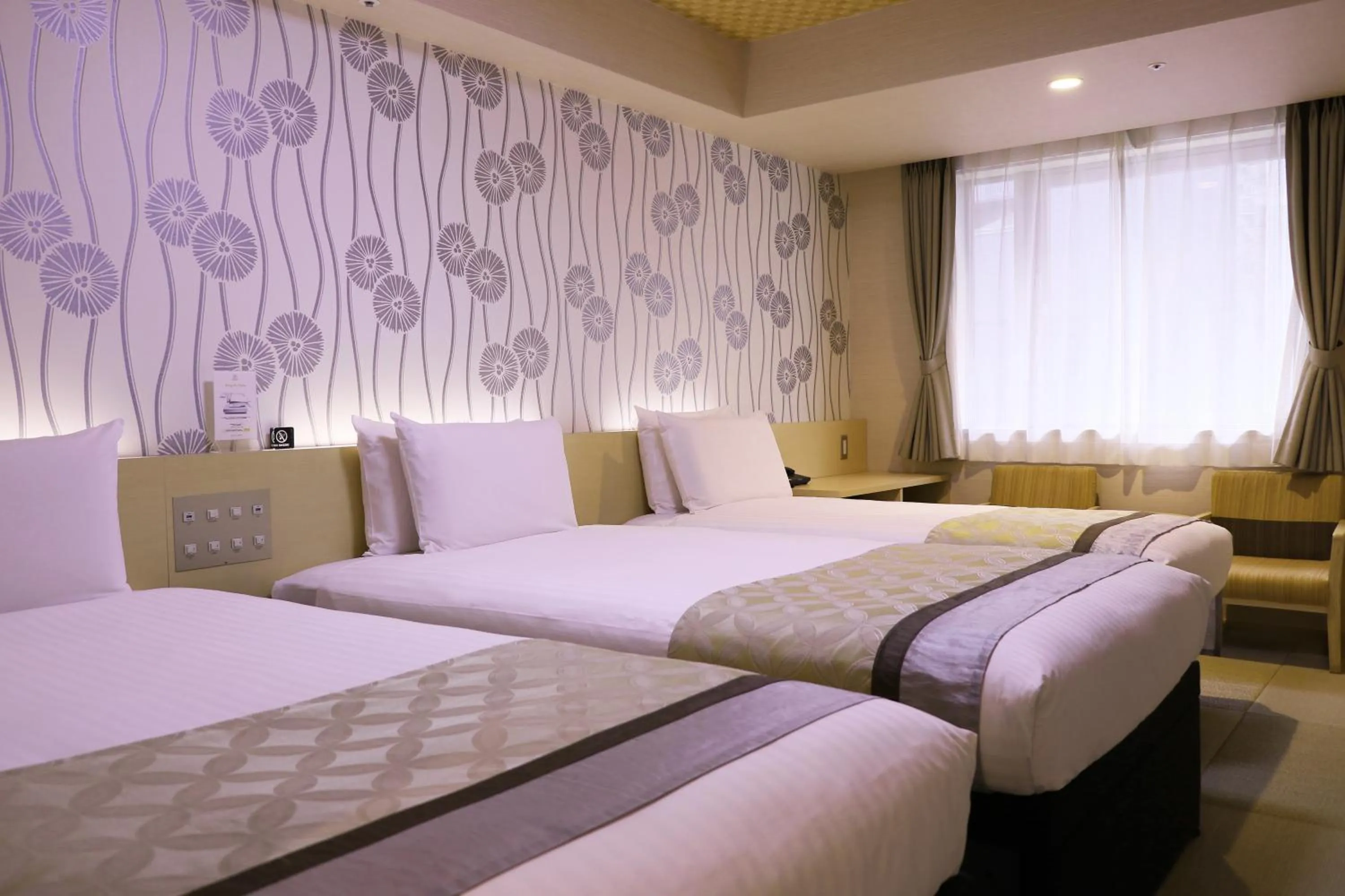 Photo of the whole room, Bed in Hot Spring Osaka Hinode Hotel Nipponbashi