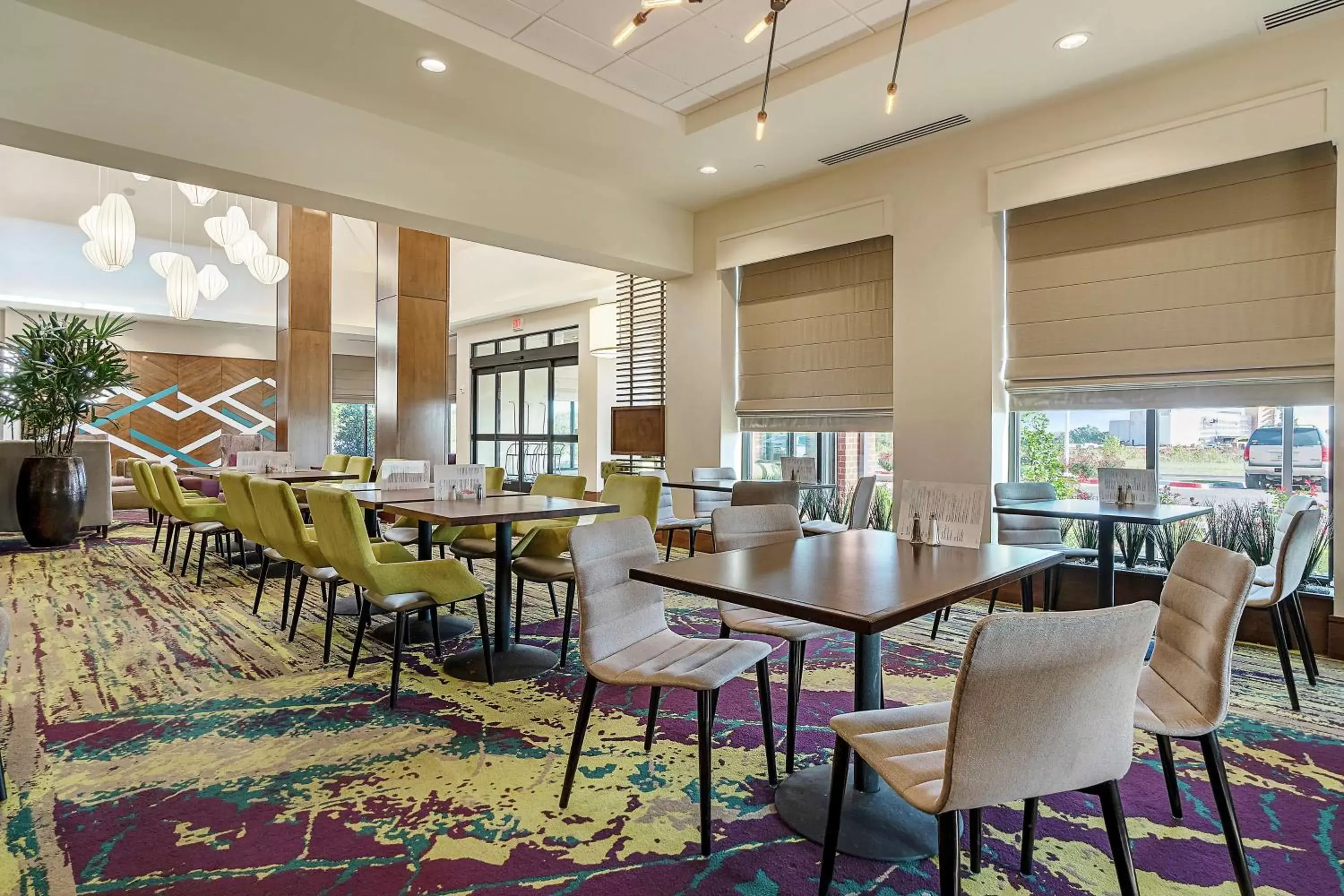Dining area, Restaurant/Places to Eat in Hilton Garden Inn Edmond/Oklahoma City North