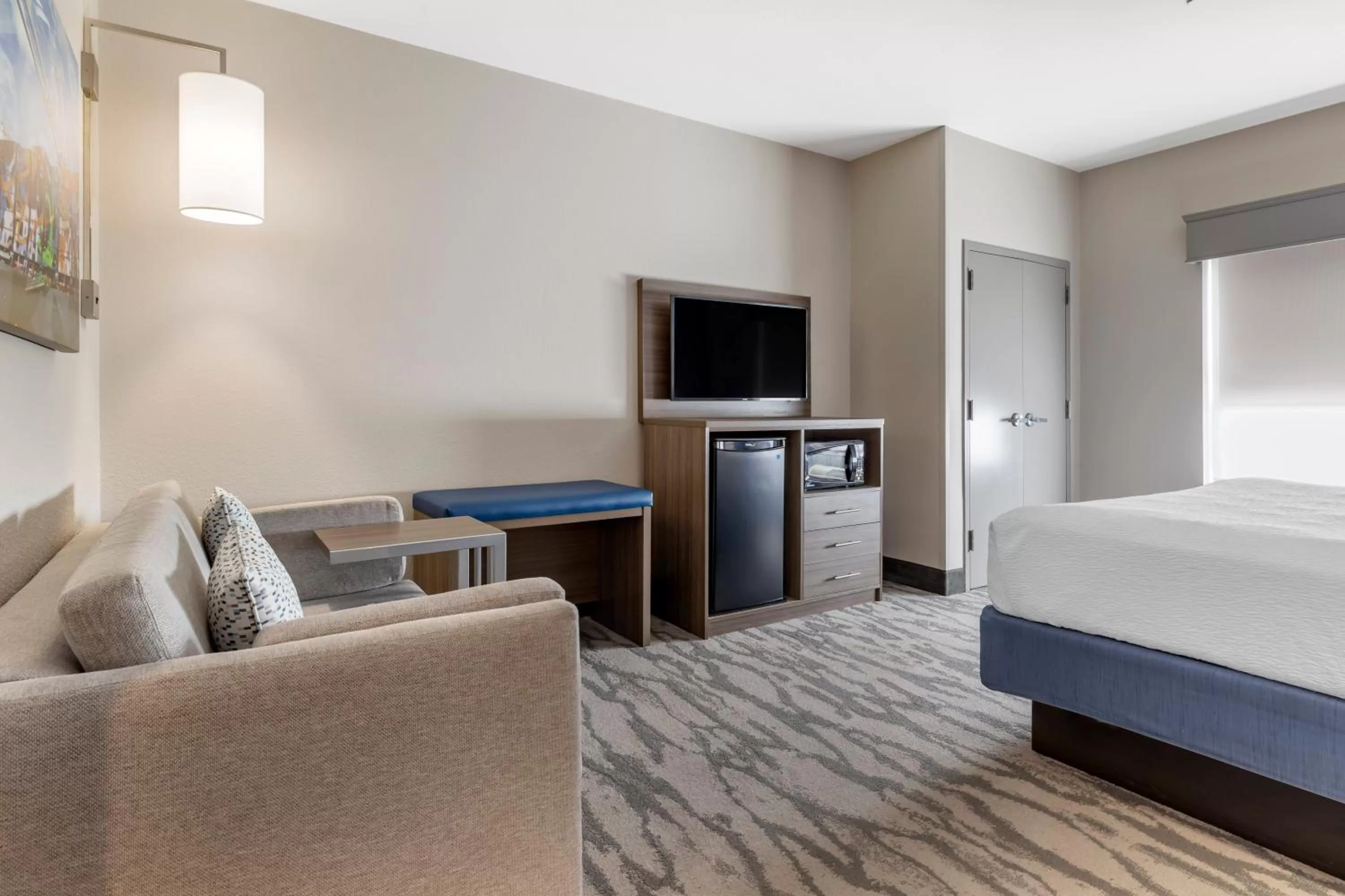 TV and multimedia, Bed in Best Western Plus Castlerock Inn & Suites