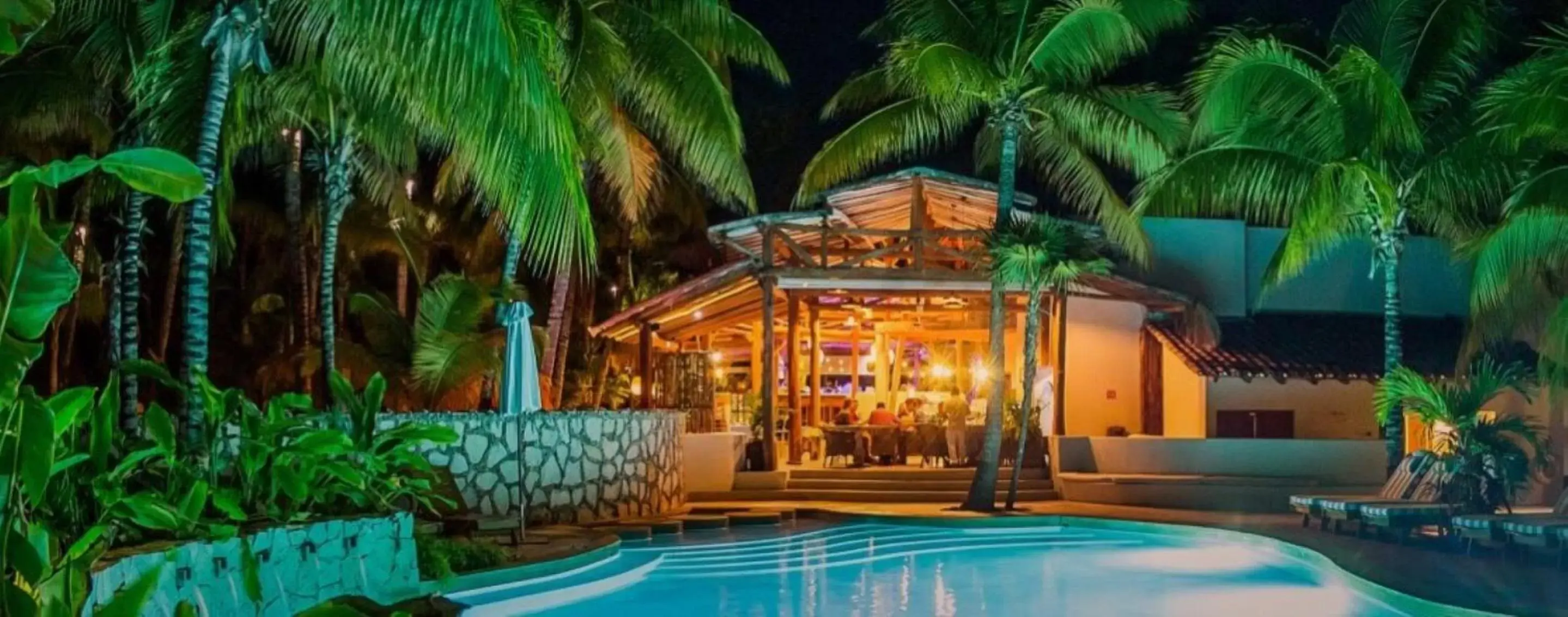 Restaurant/places to eat in Mahekal Beach Front Resort & Spa Restaurant/places to eat in Mahekal Beach Front Resort & Spa