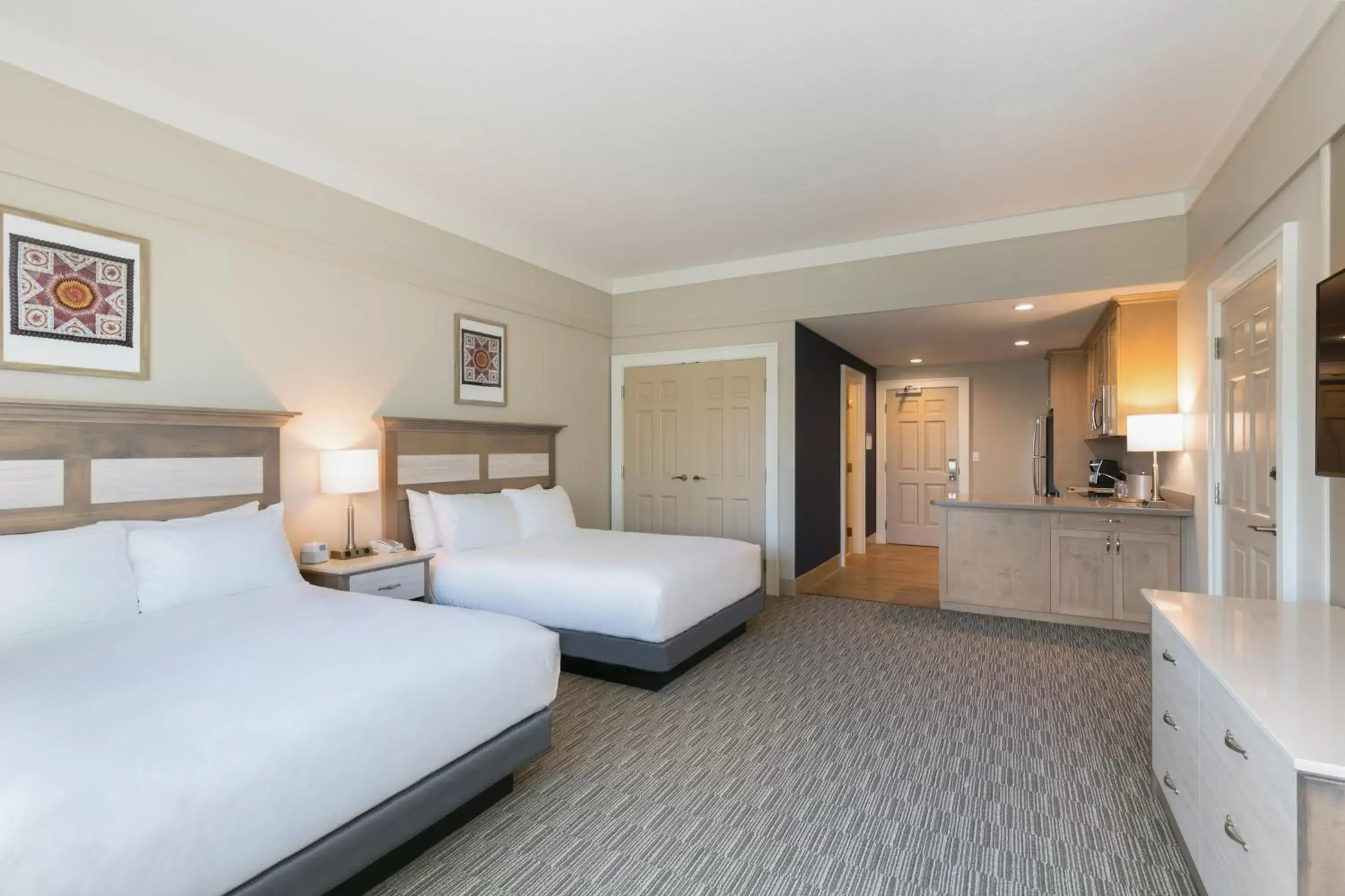 Bed in Carlisle Inn Sarasota Bed in Carlisle Inn Sarasota