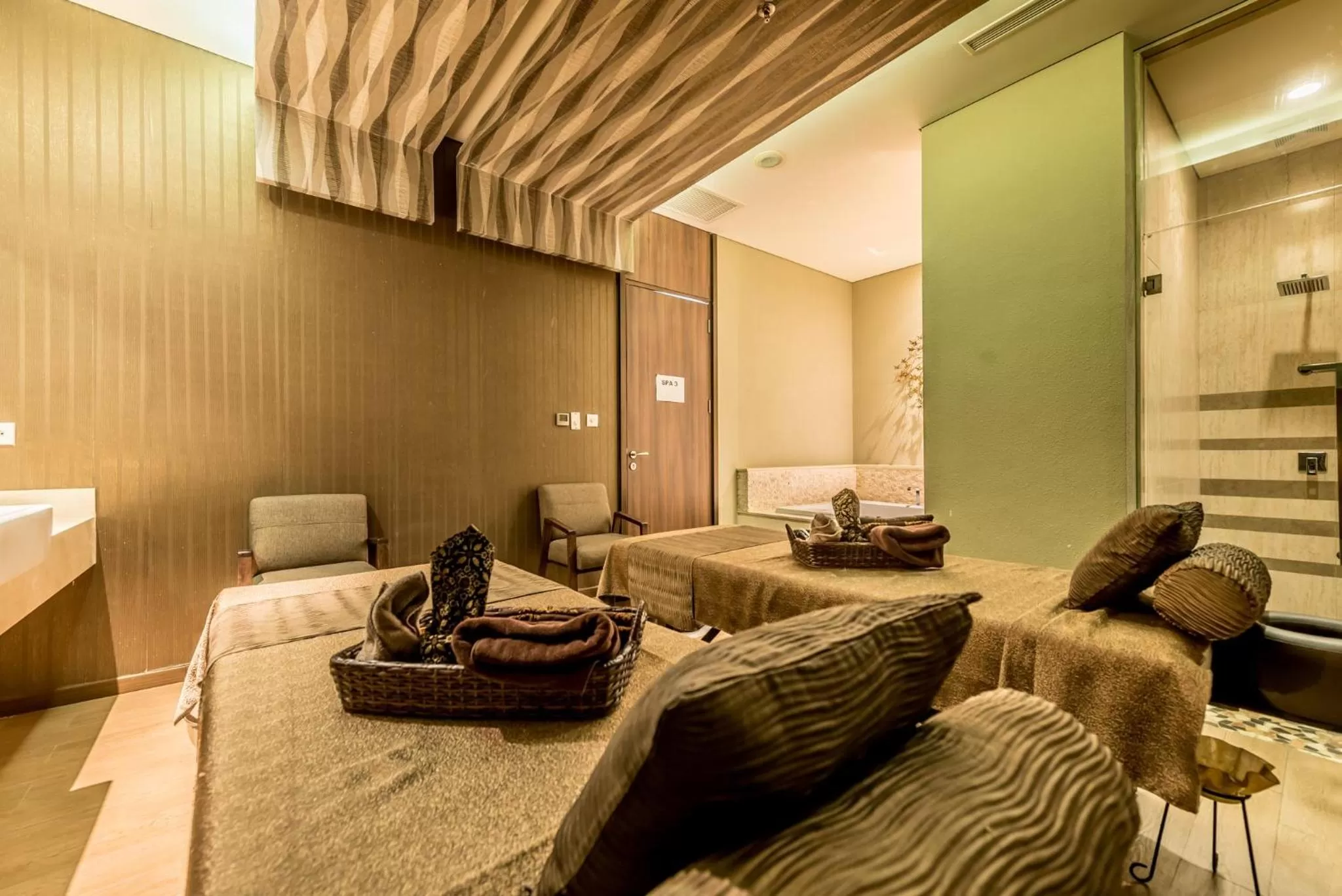 Spa and wellness centre/facilities in Holiday Inn Cikarang Jababeka by IHG