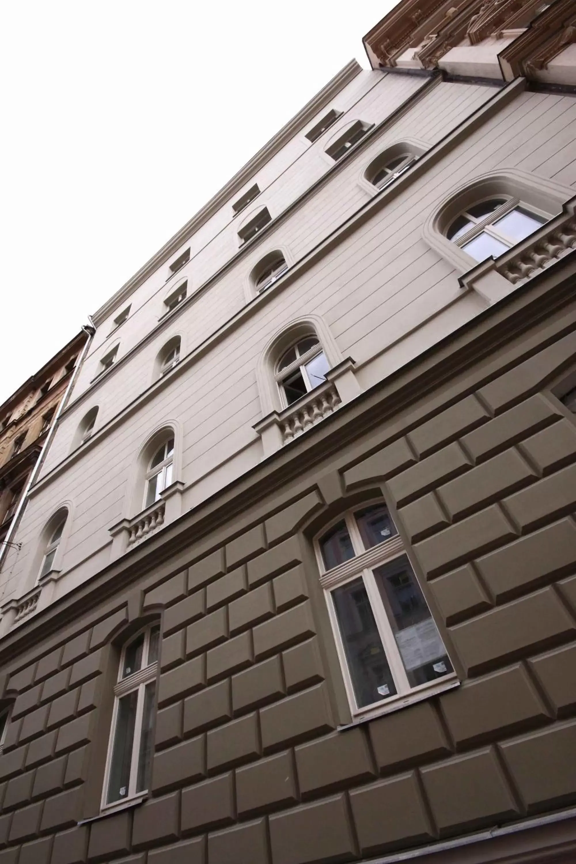 Facade/entrance, Property Building in Pure White