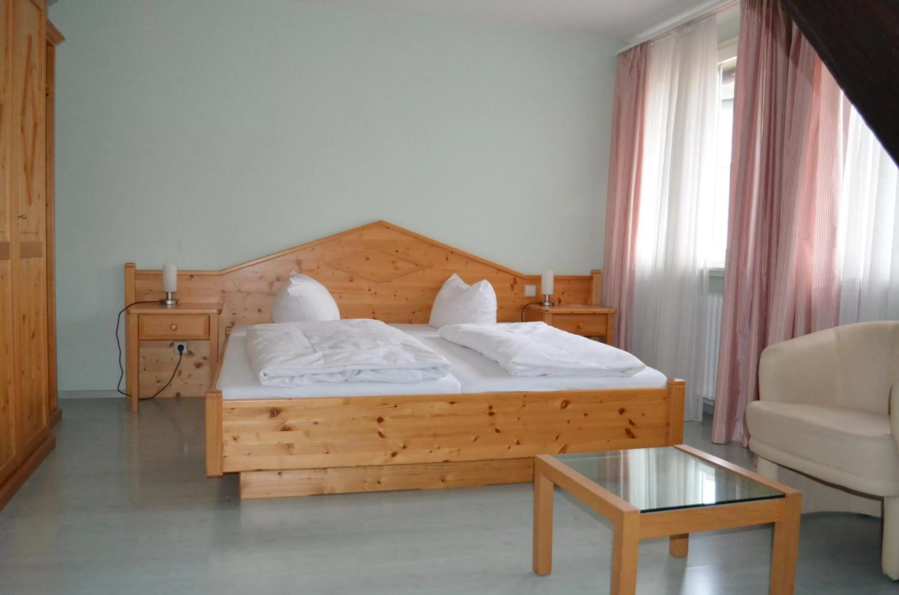 Day, Bed in Alte Post - Hotel Am Rhein-Ufer Laufenburg