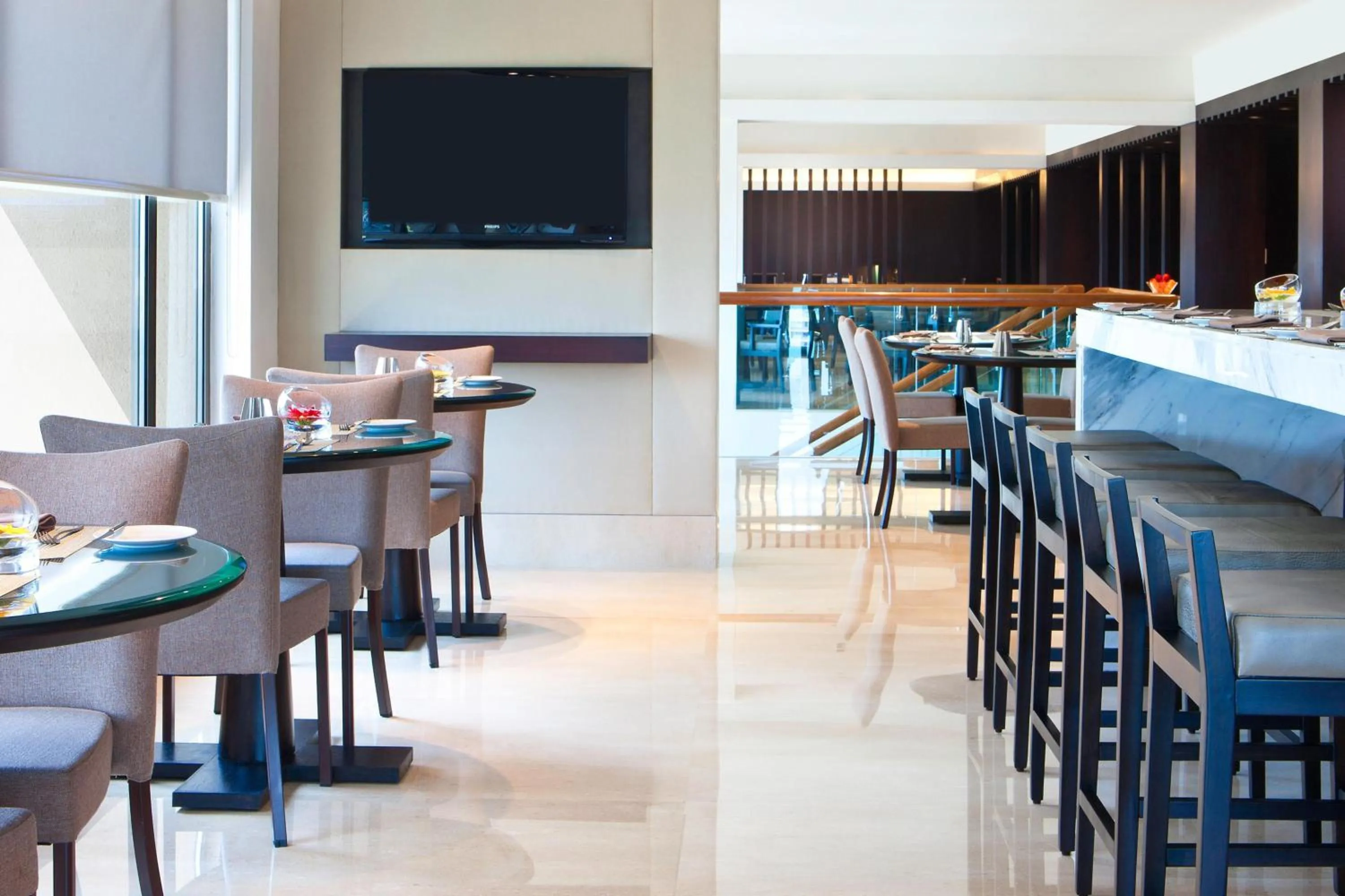 Lounge or bar in The Westin Hyderabad Mindspace