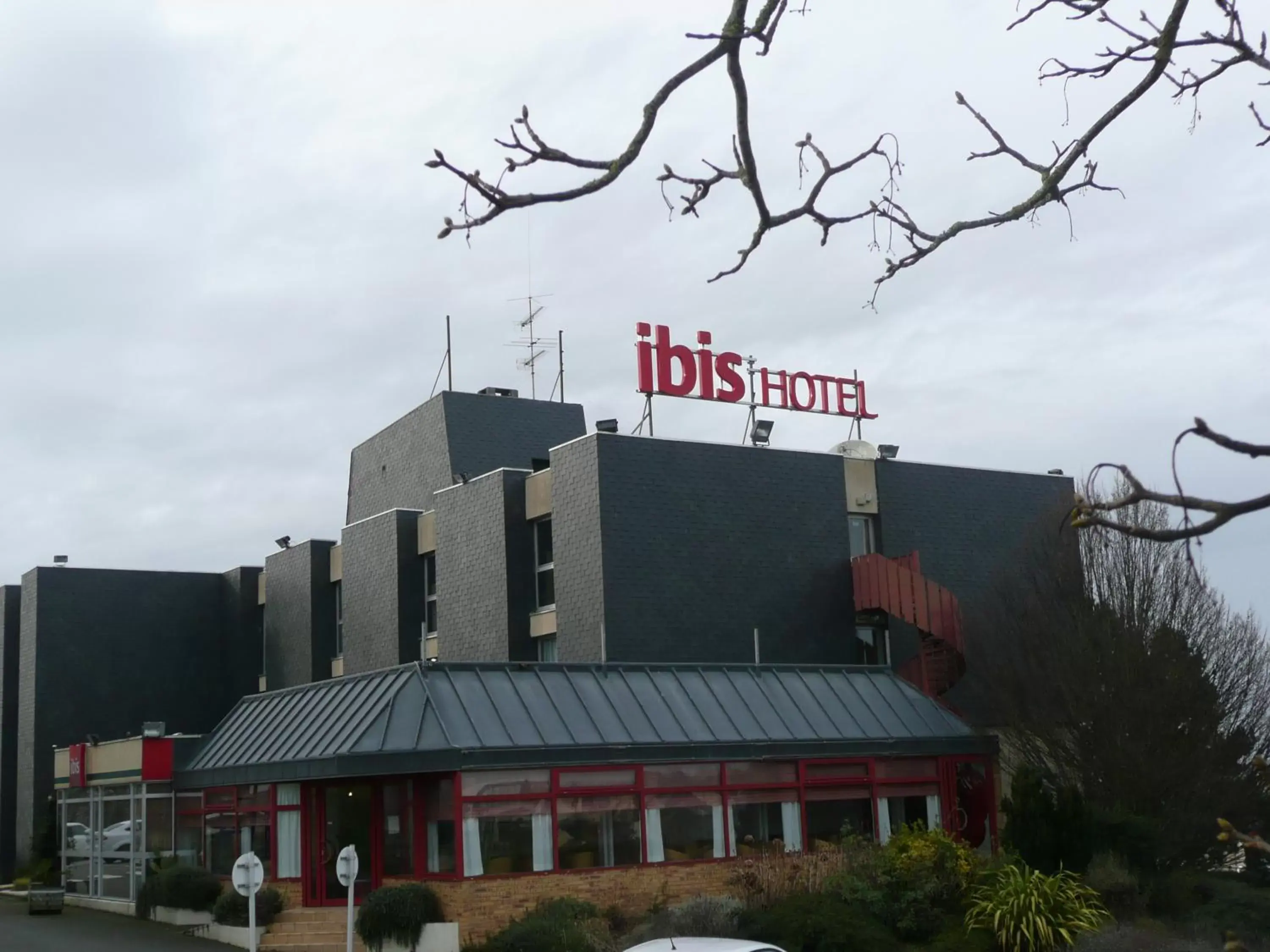 Facade/entrance, Property Building in ibis Saint Brieuc Yffiniac