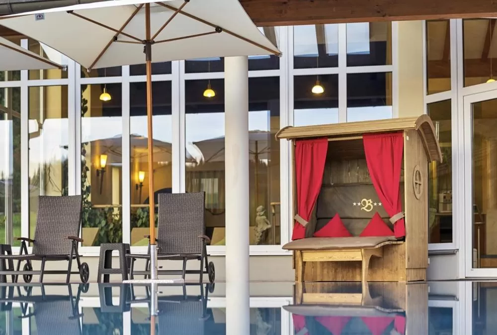 Swimming pool in Wellness- und Vitalhotel Böhmhof