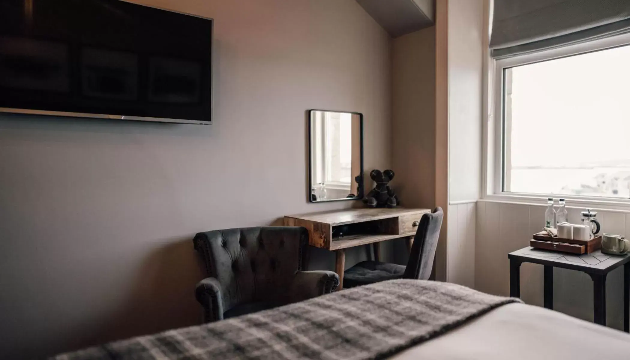 Double Room with Sea View in The Kirkwall Hotel Double Room with Sea View in The Kirkwall Hotel