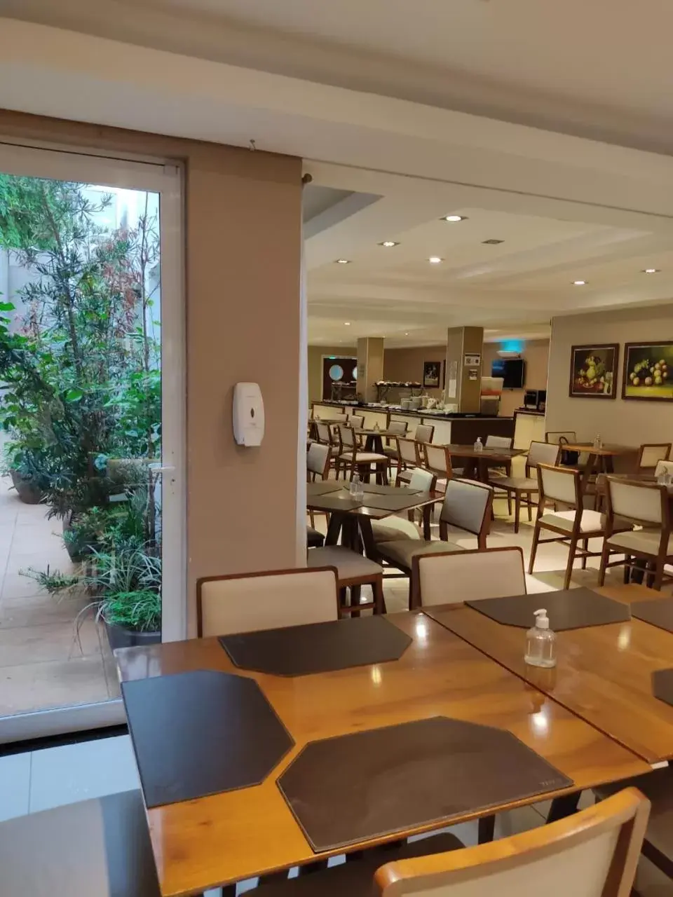 Restaurant/Places to Eat in Viale Tower Hotel