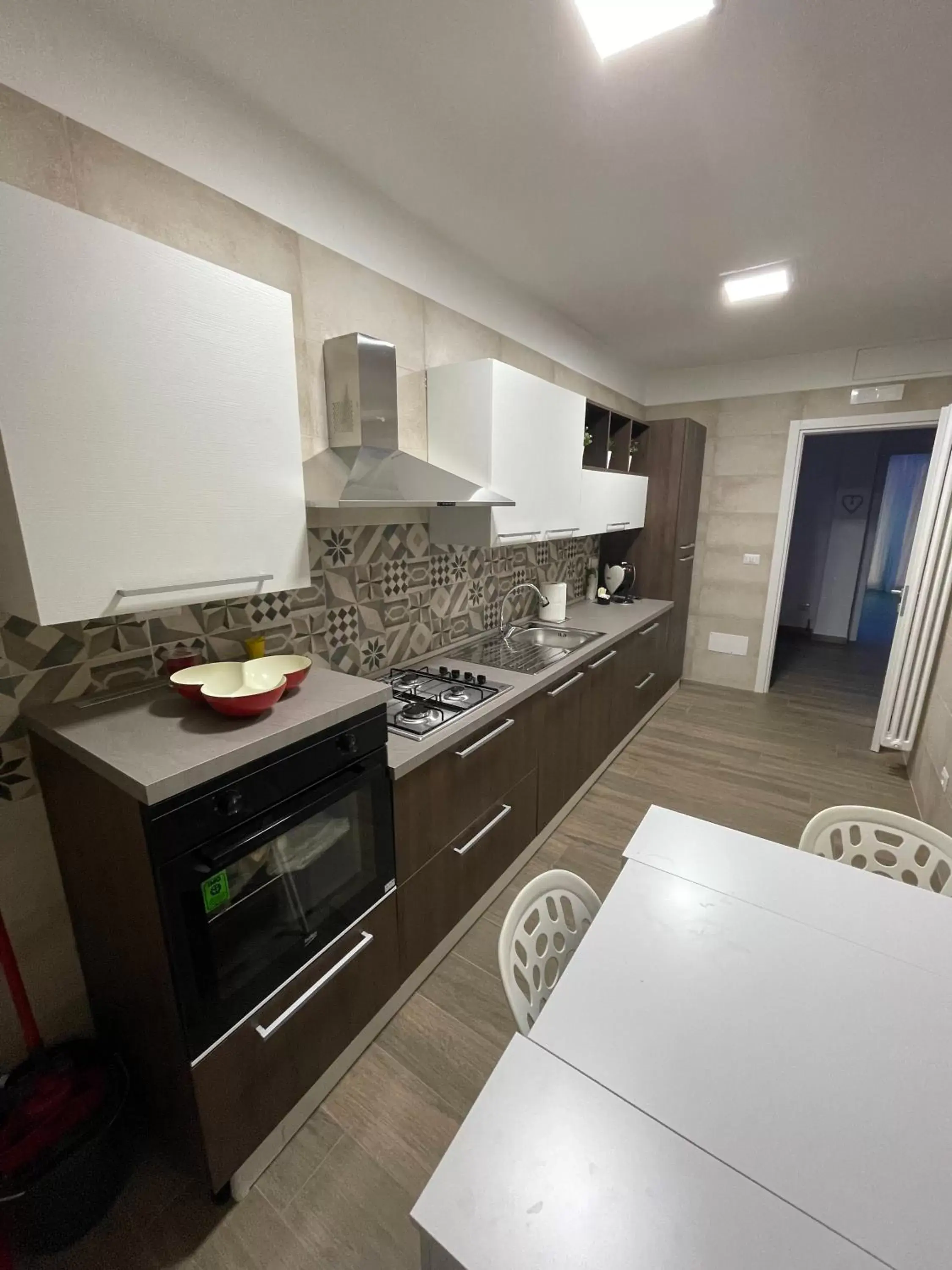 Kitchen or kitchenette, Kitchen/Kitchenette in Due Cuori Suite con vasca idromassaggi