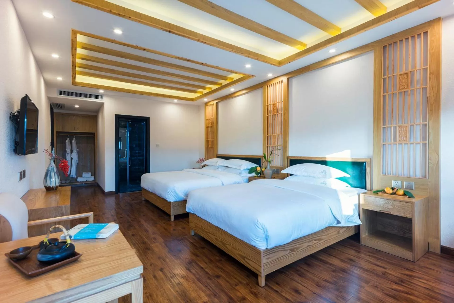 Bedroom, Bed in Lijiang Gemmer Hotel