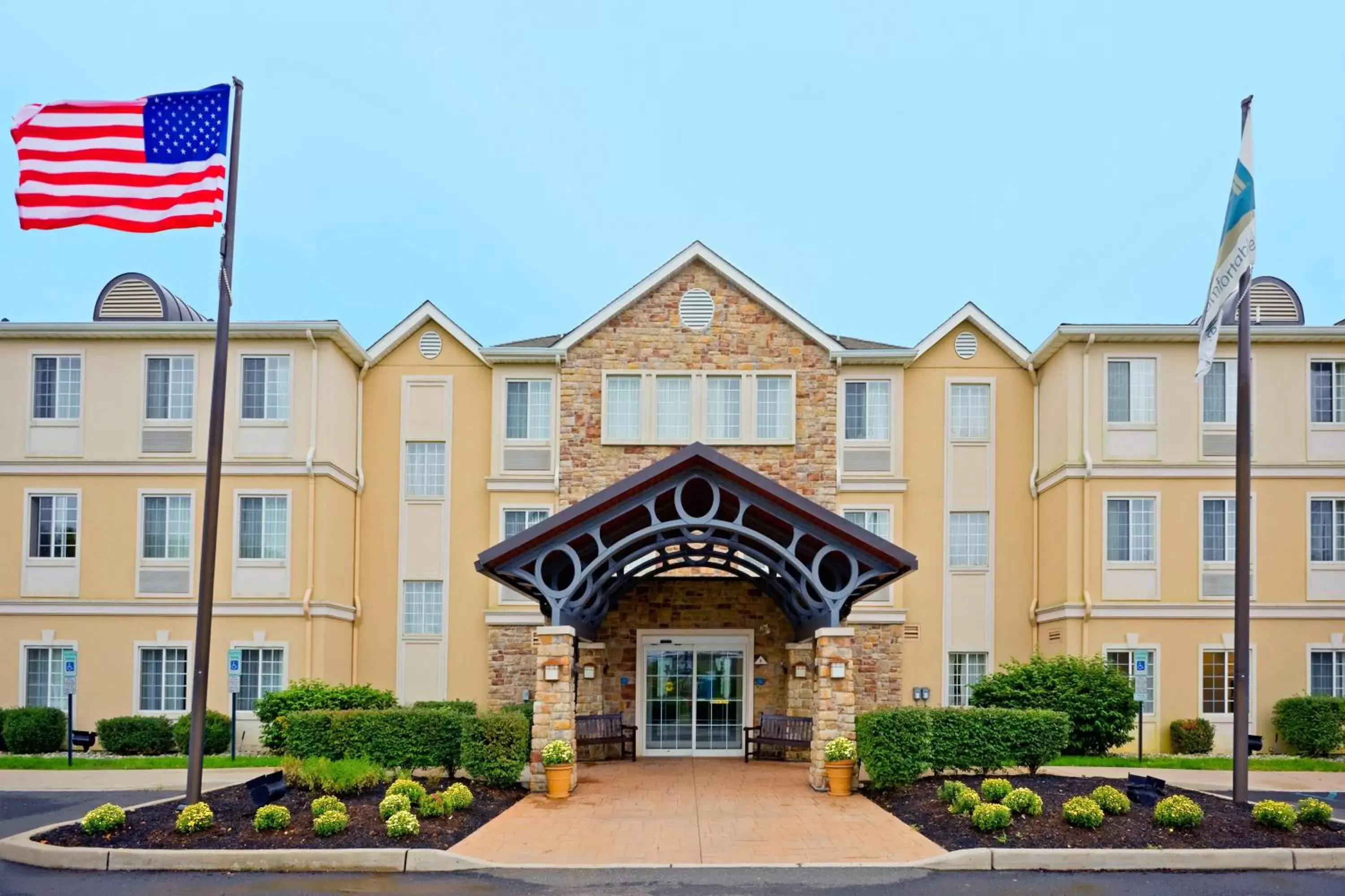 Property Building in Staybridge Suites Cranbury - South Brunswick, an IHG Hotel