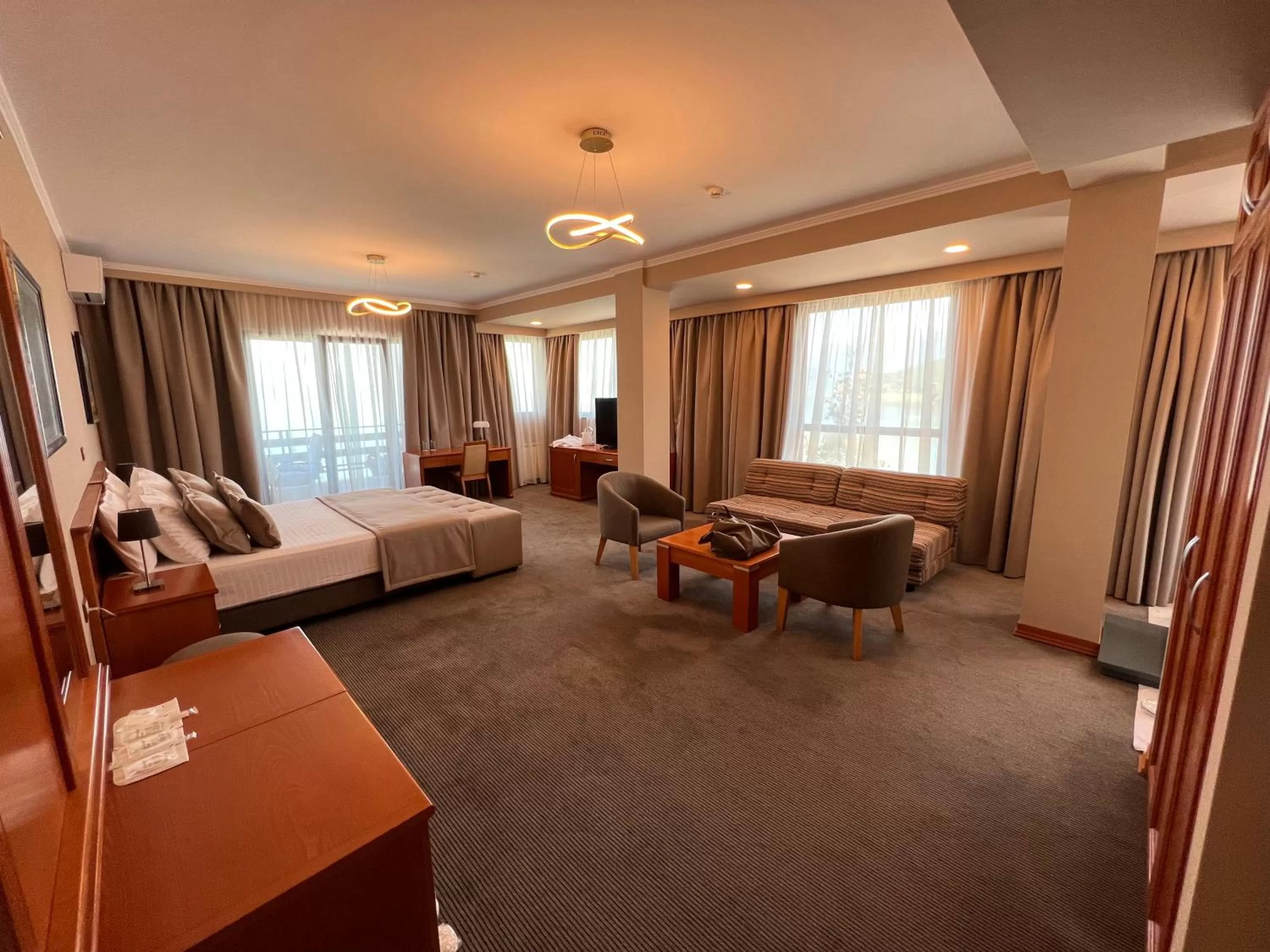 Living room, Seating Area in Hotel Millennium