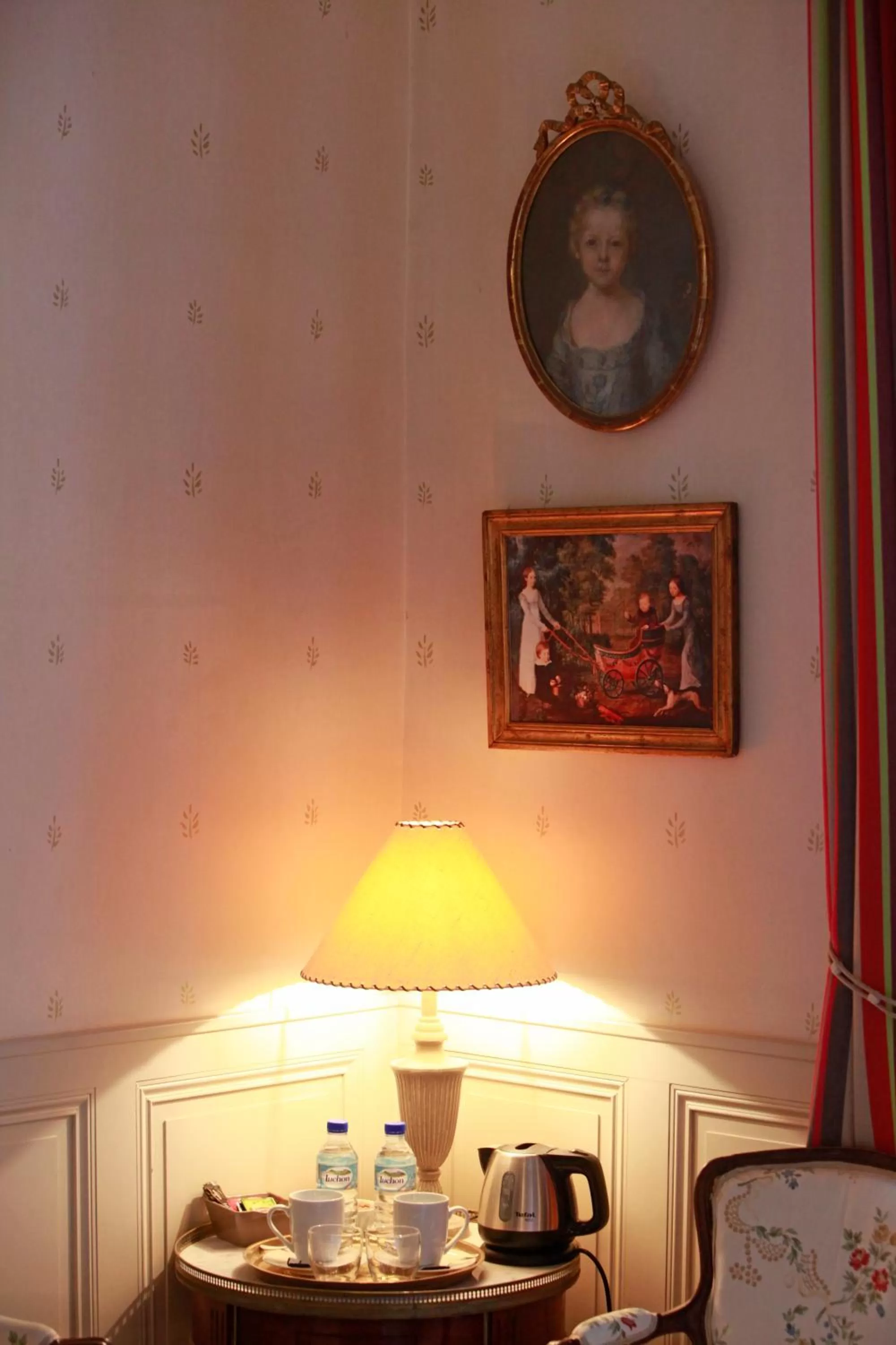 Coffee/tea facilities in Les Chambres de Mathilde