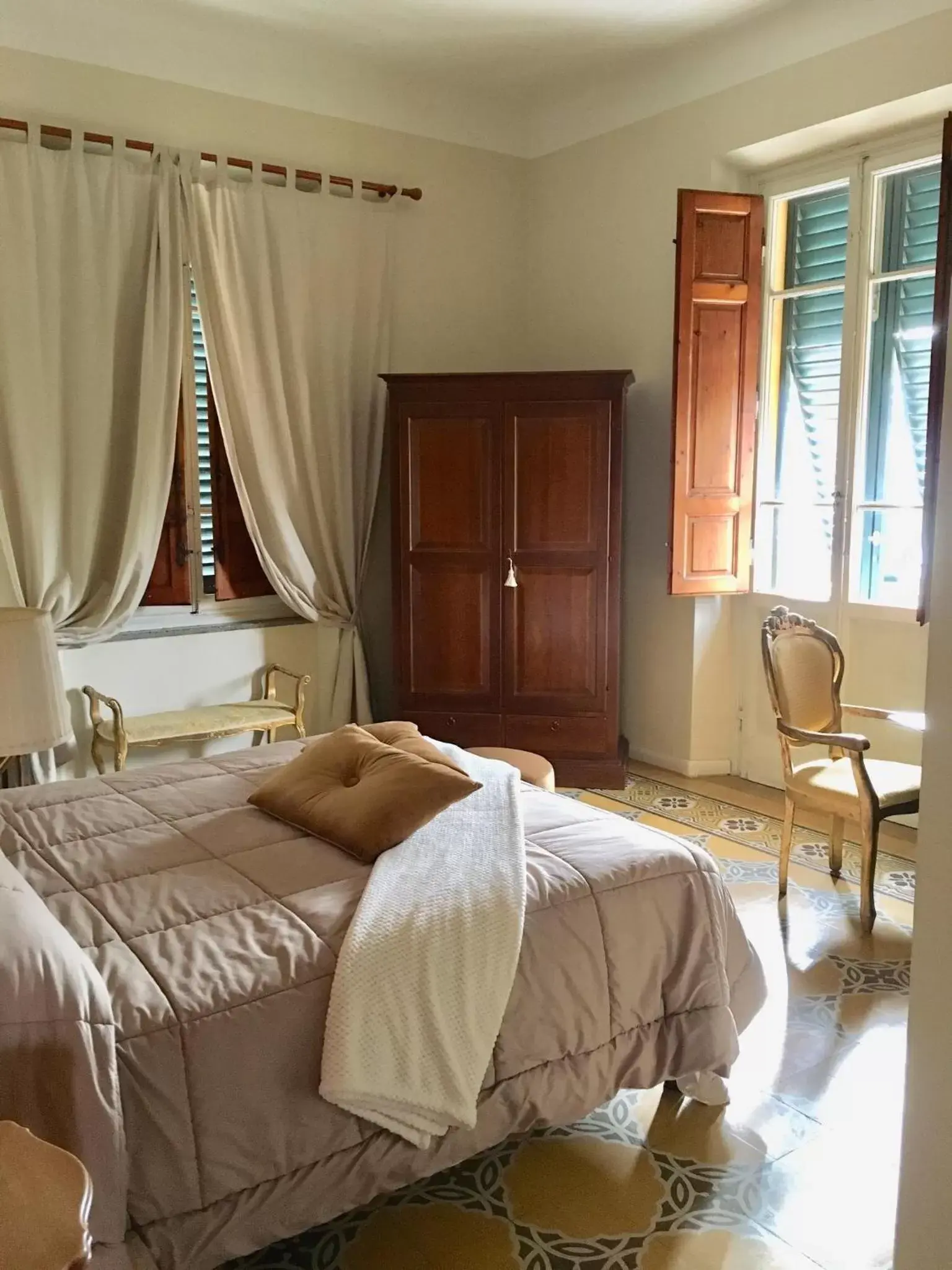 Bed in Villa San Donato B&B