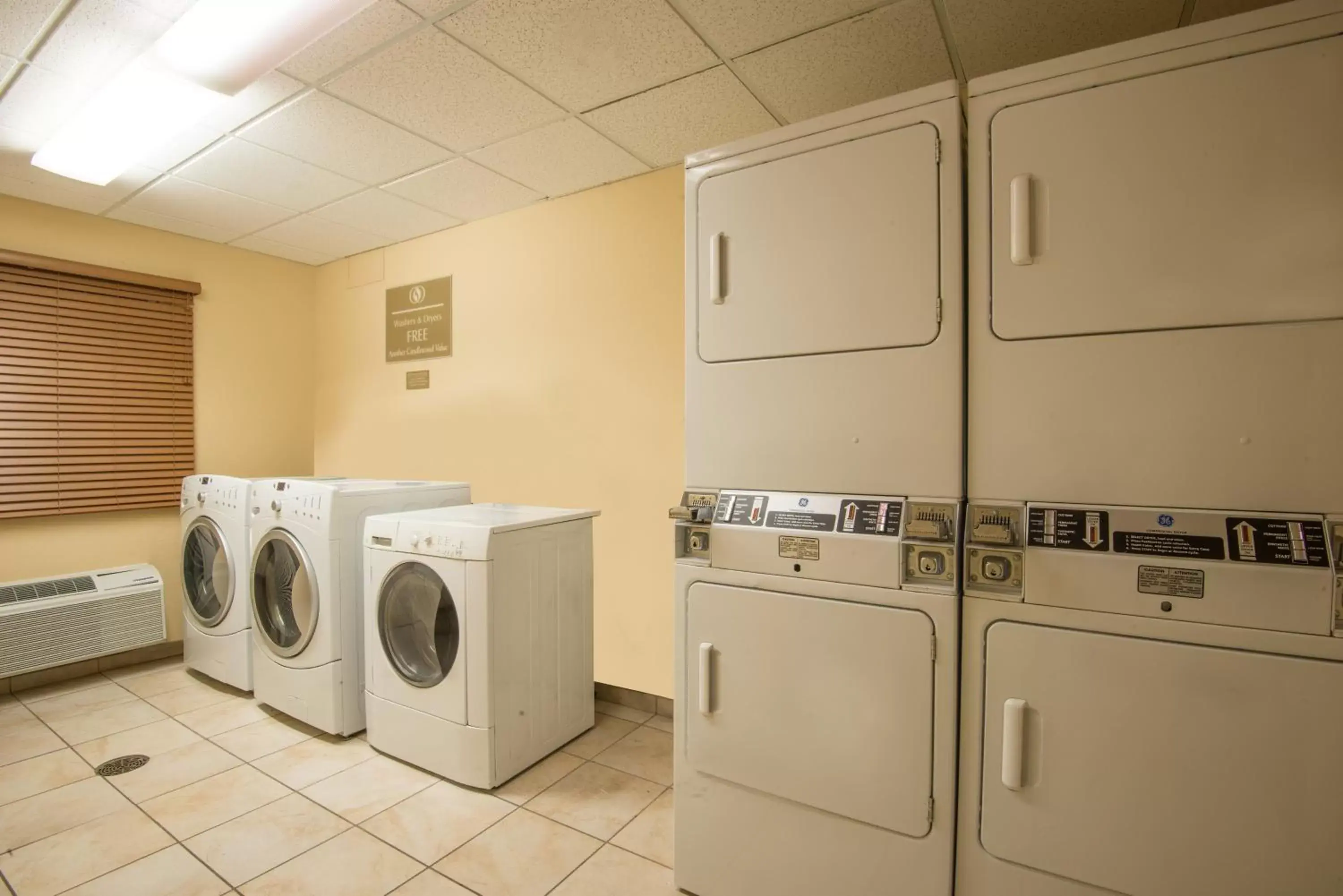 Other, Kitchen/Kitchenette in Candlewood Suites Sheridan, an IHG Hotel