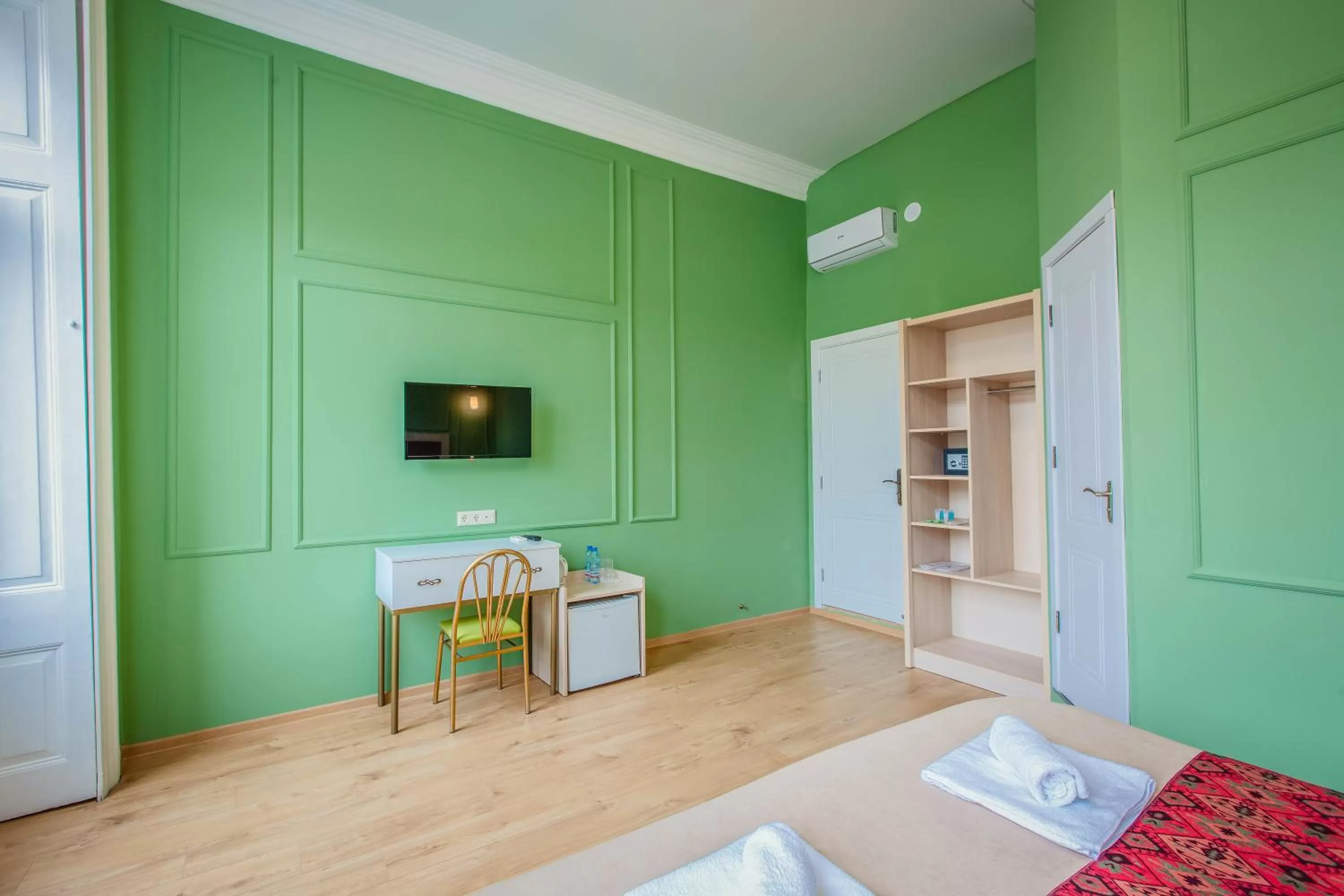 TV and multimedia in Galaktioni 22