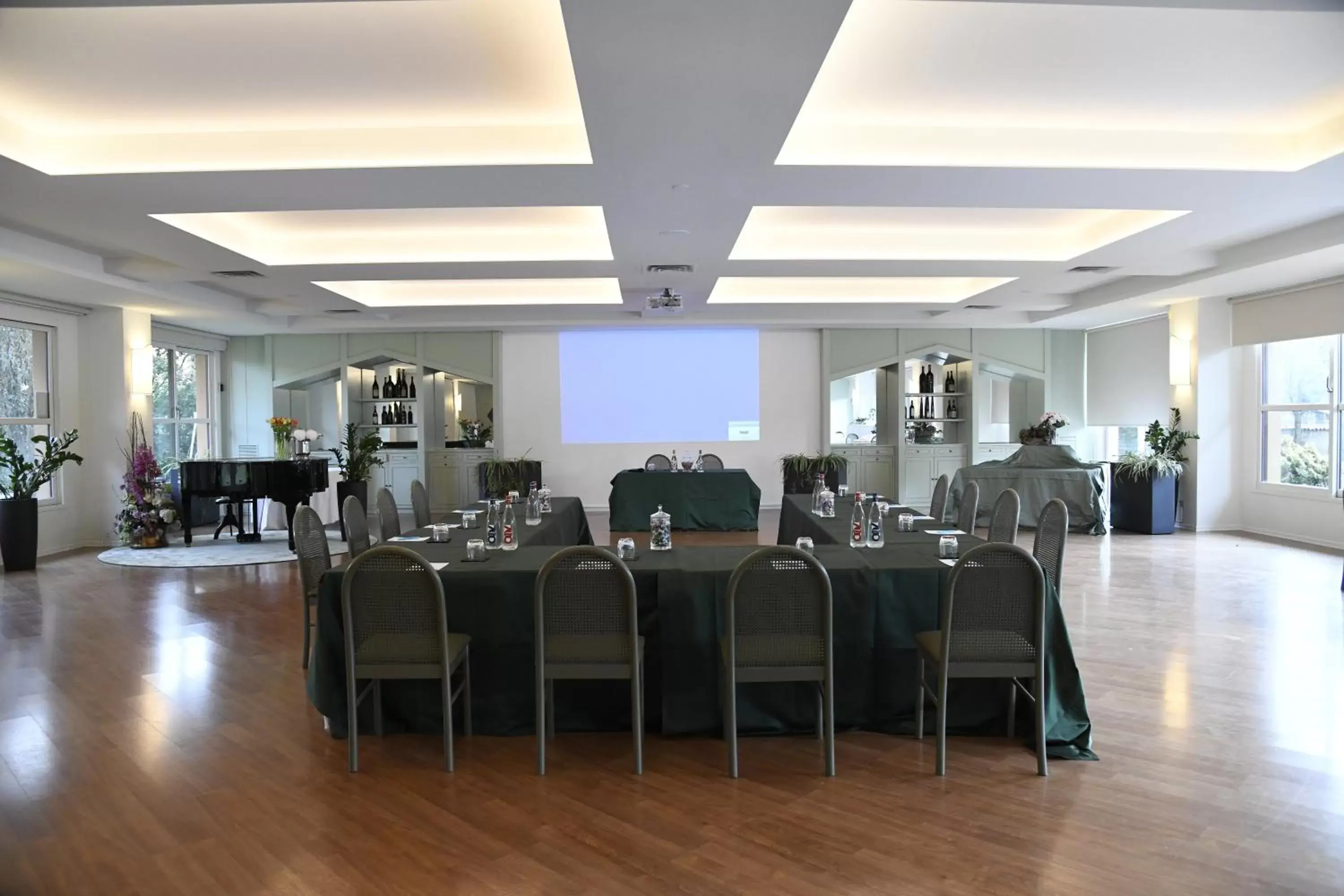 Meeting/conference room in Brianteo Hotel and Restaurant