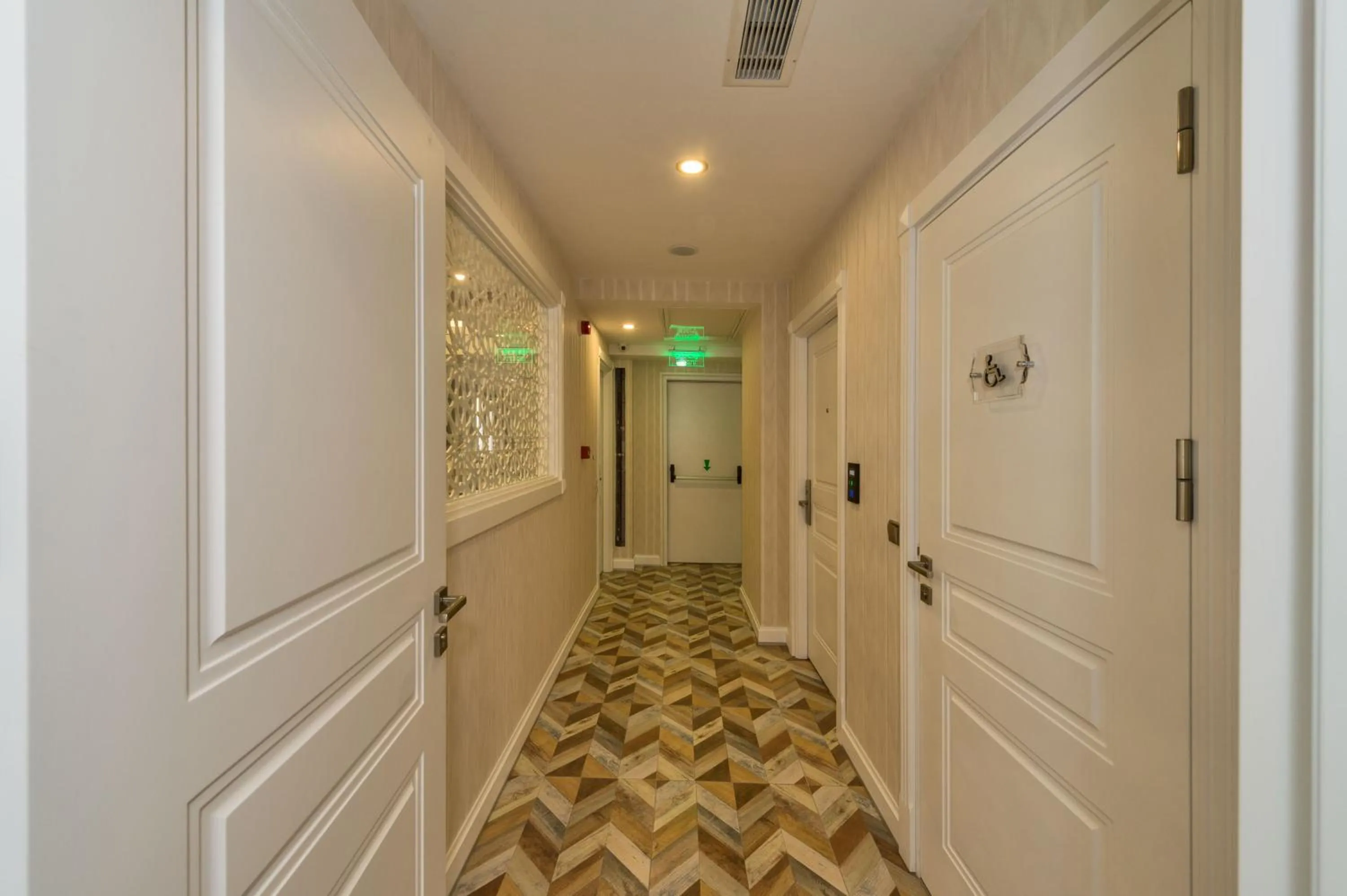 Bathroom in Hanna Hotel