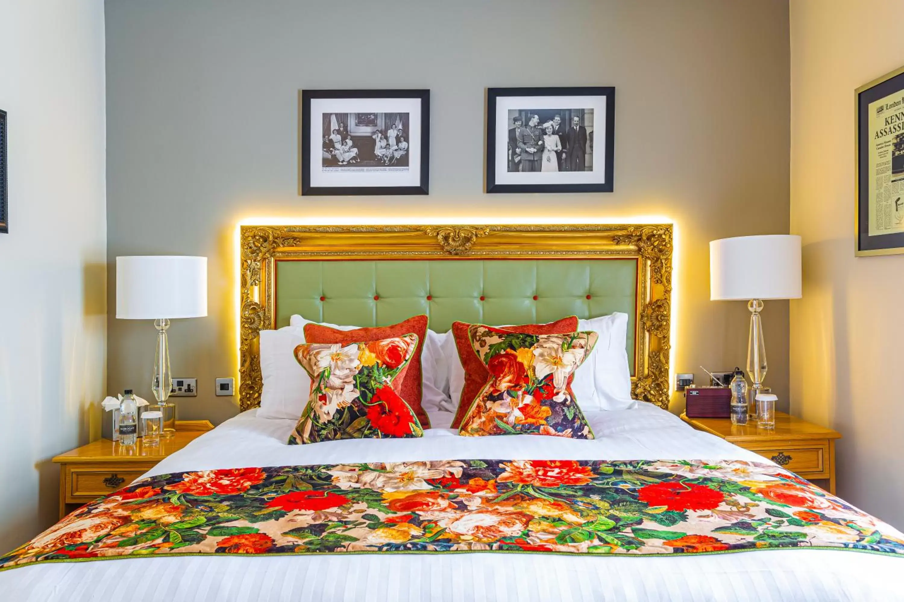 Bedroom, Bed in The Rutland Arms Hotel, Bakewell, Derbyshire