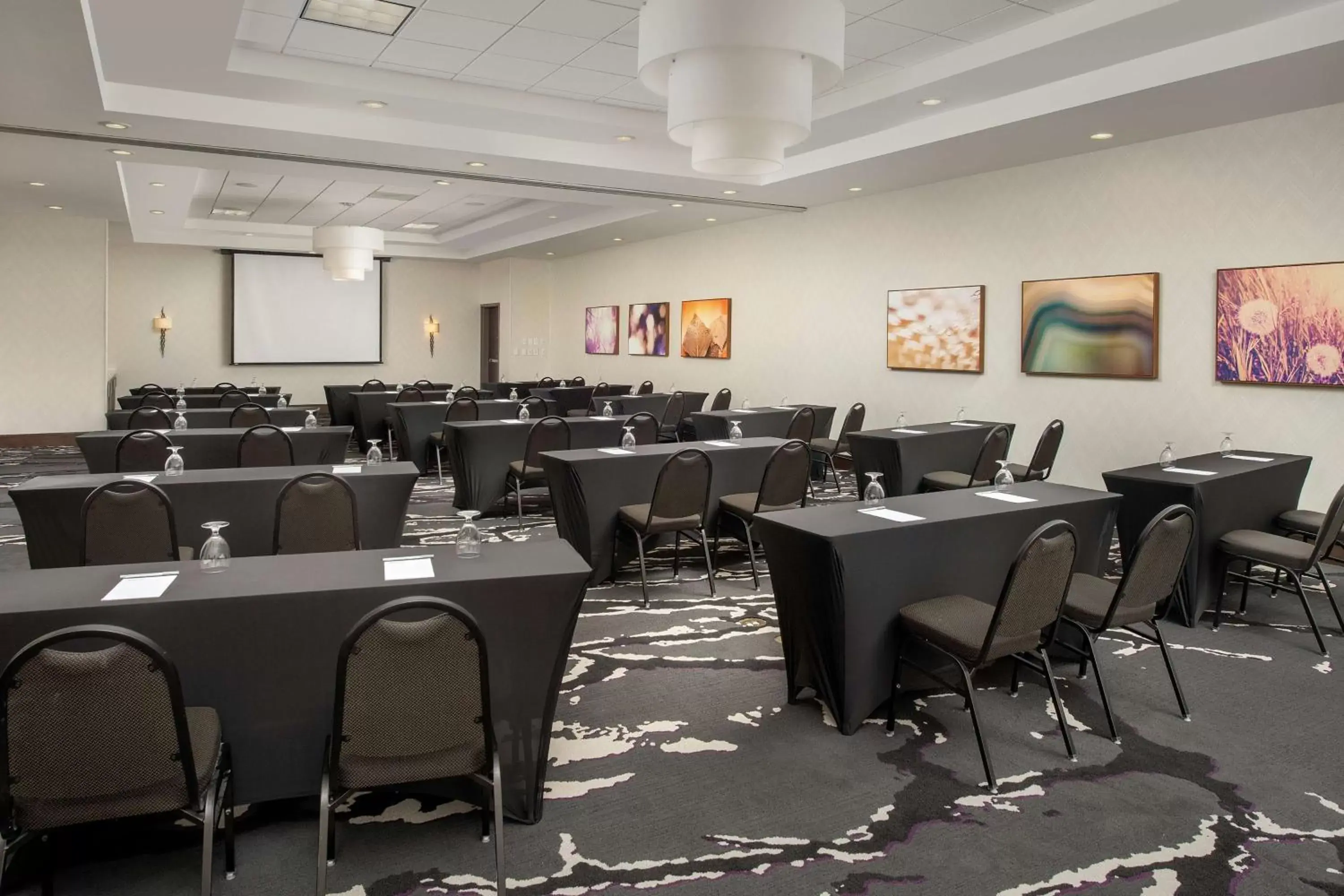 Meeting/conference room in Hilton Garden Inn Charlotte Airport