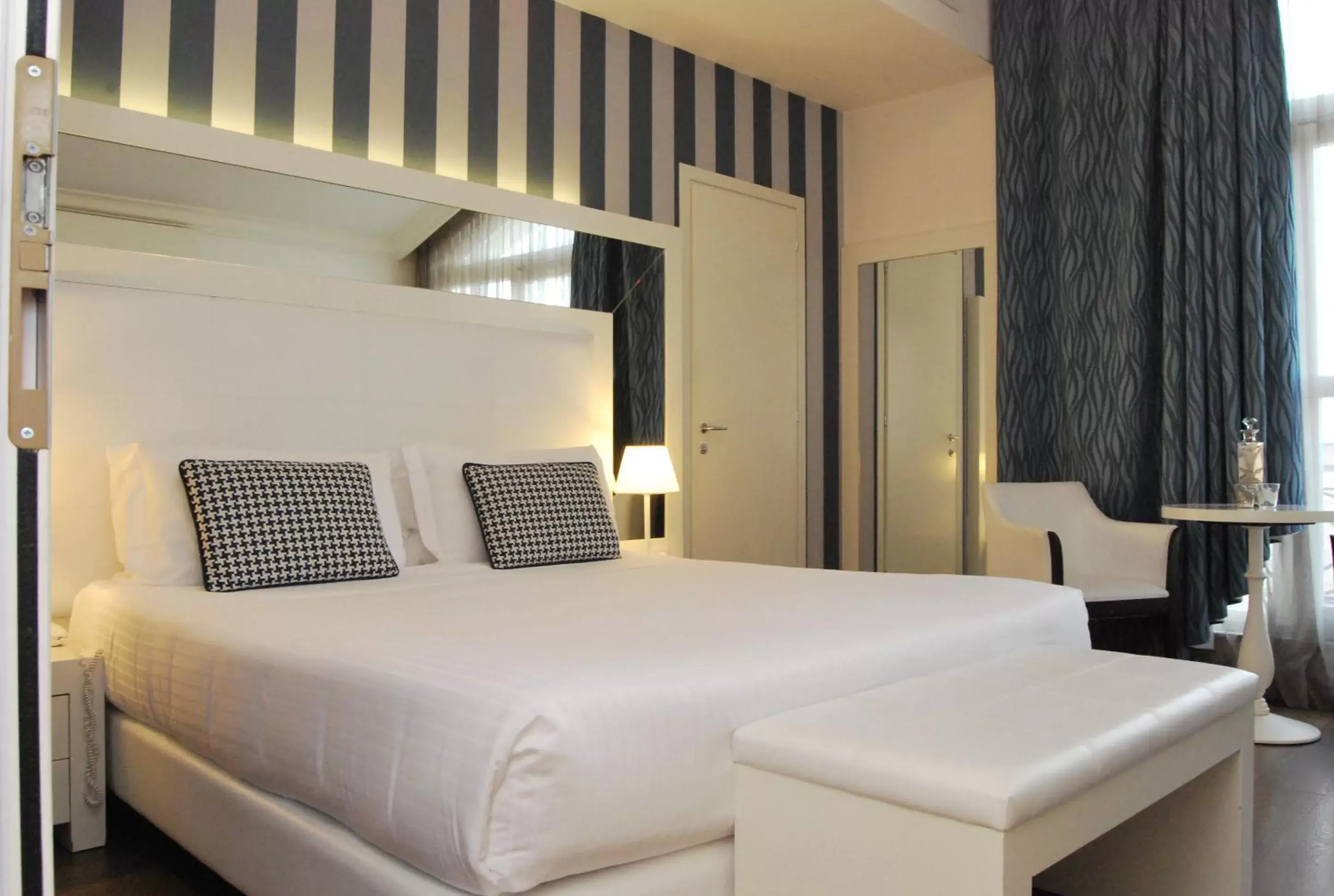 Bedroom, Bed in Palazzo Bezzi Hotel